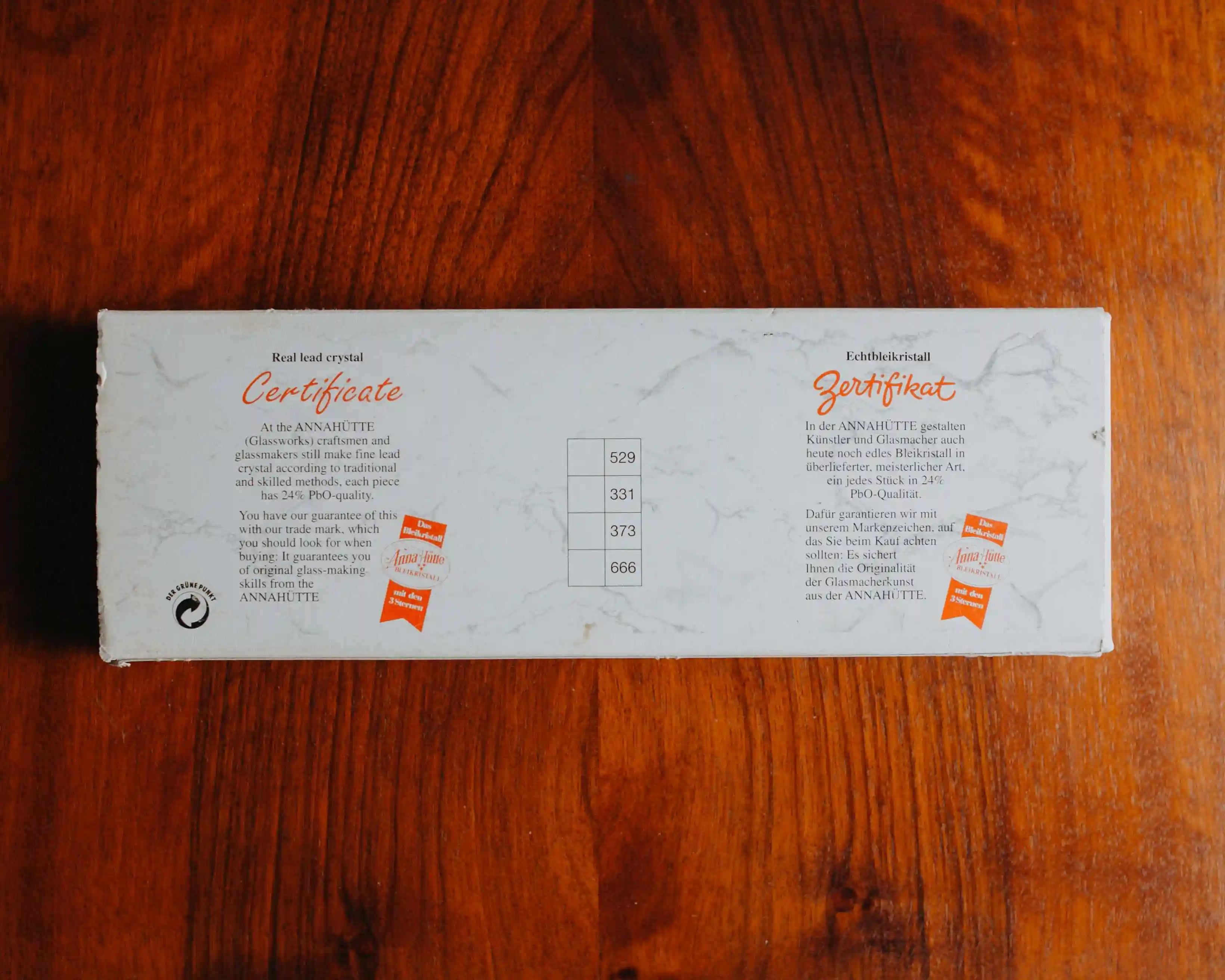 Original Verpackung von Vintage Untersetzer gebraucht, ein Objekt zum Schuetzen und Arrangieren von Anna Huette