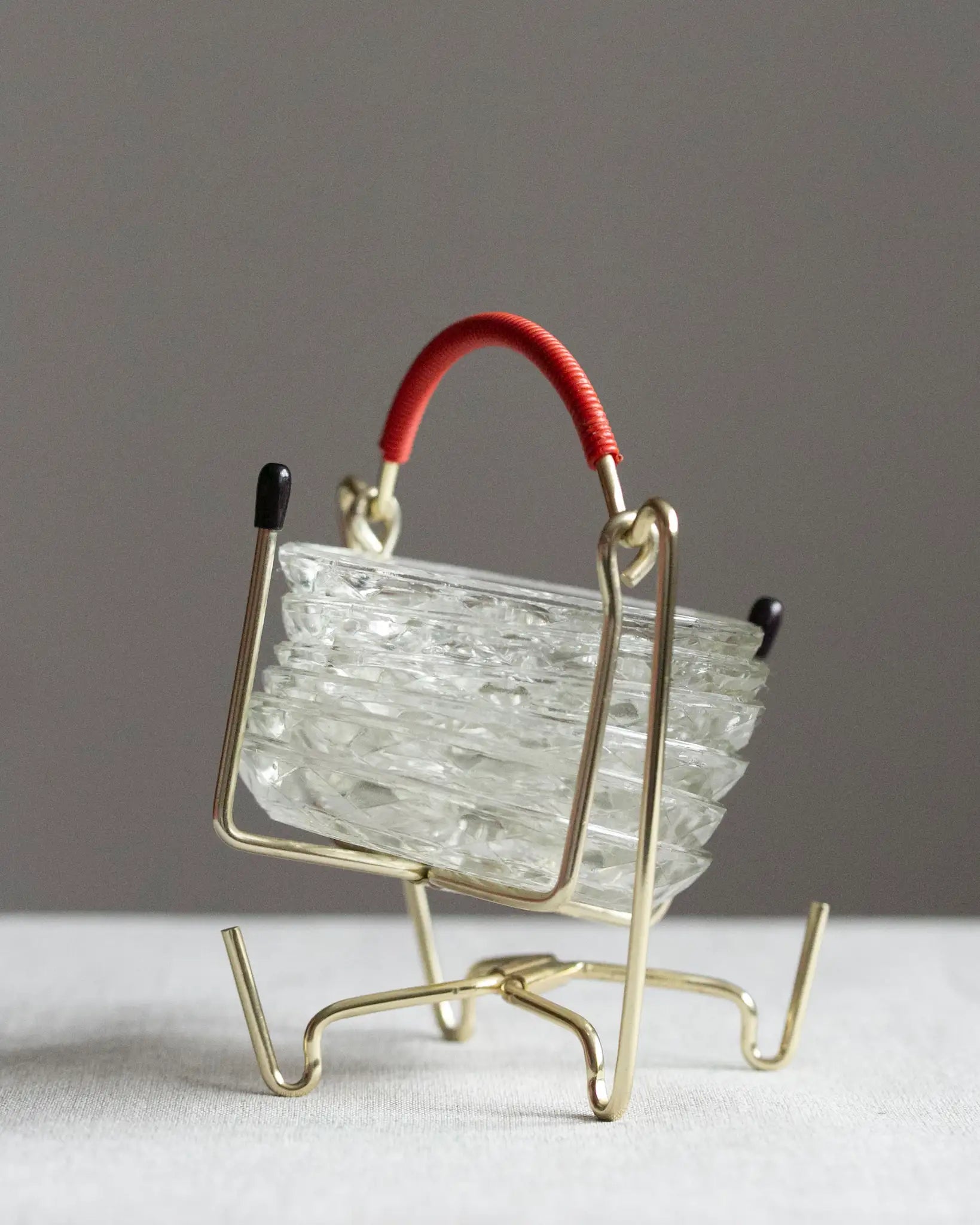 bleikristall-glas-untersetzer-ständer-halterung-rot-gold-vintage