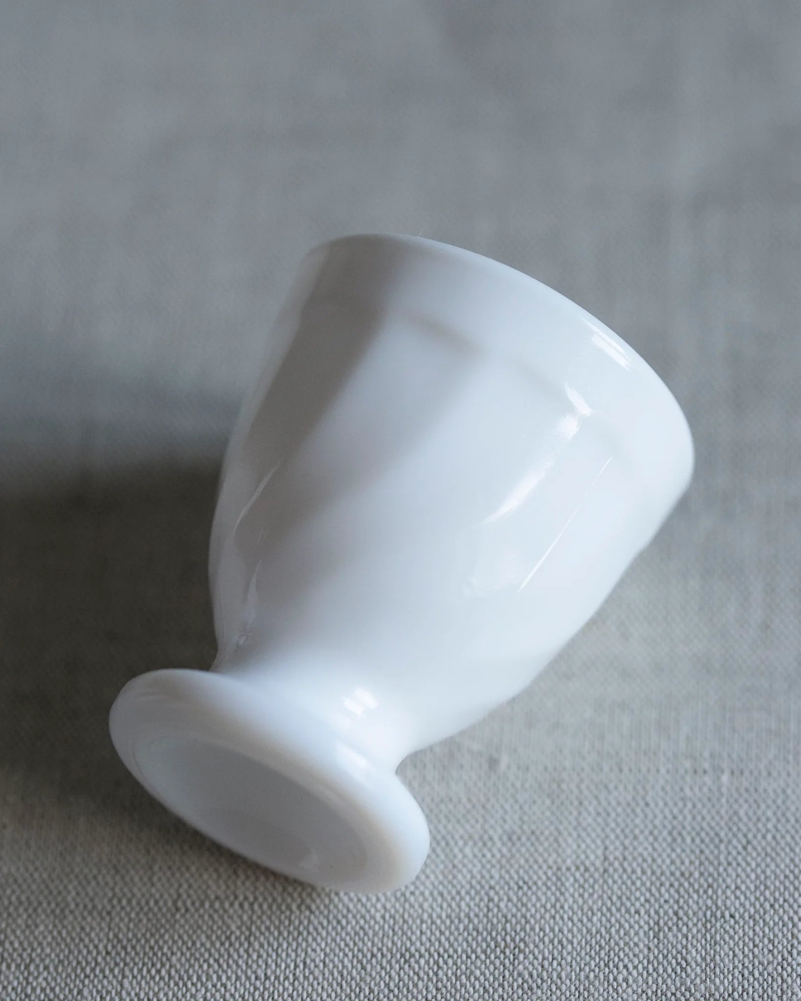eierbecher-opalglas-weiss-vintage
