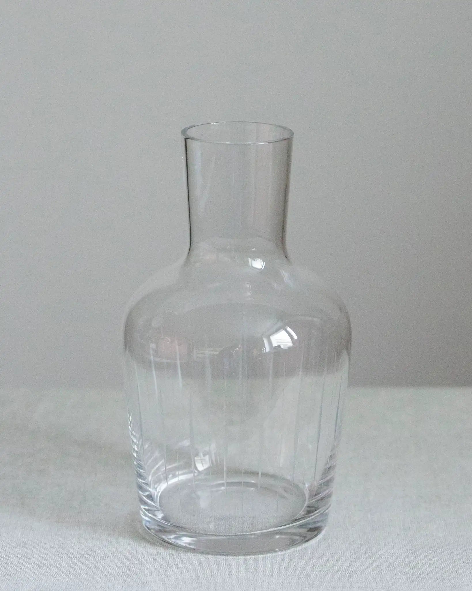 glaskaraffe-dekanter-glas-gestreift