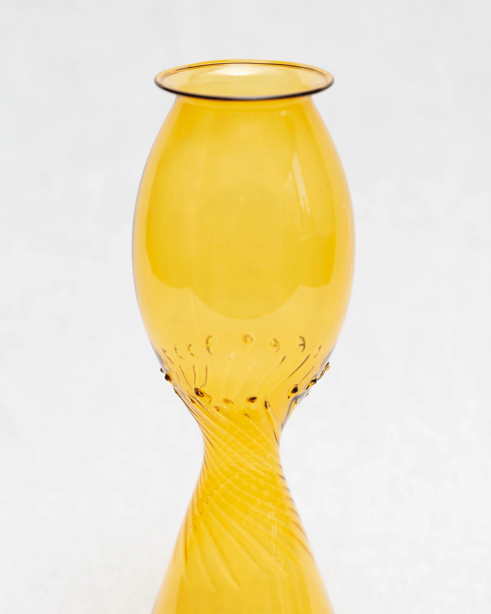 glaskunst-glasvase-vase-bernsteinfarben-gelb-vintage