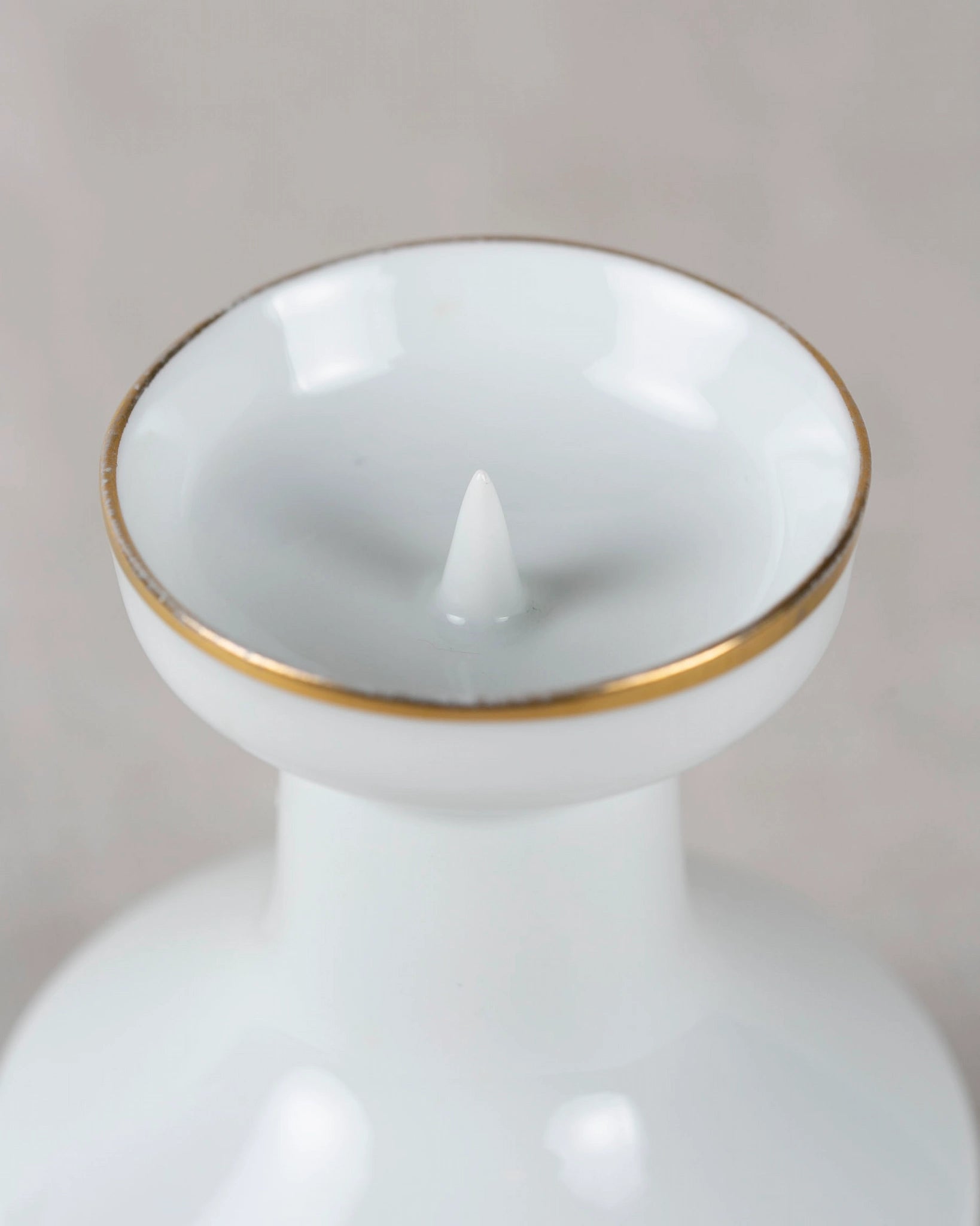 jlmenau-porzellan-kerzenhalter-kerzenständer-weiß-goldrand-made-in-gdr-ddr-vintage