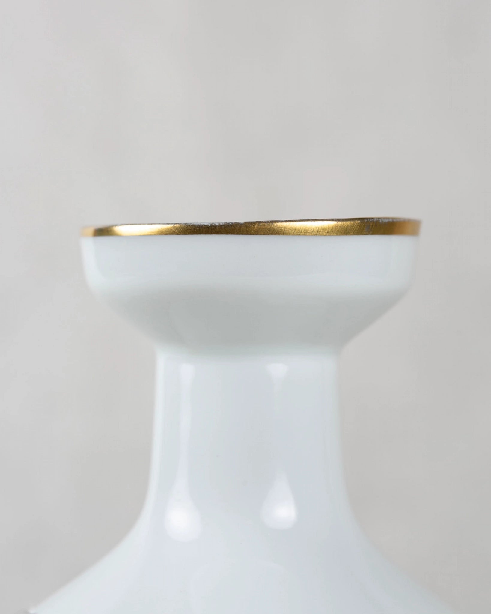 jlmenau-porzellan-kerzenhalter-kerzenständer-weiß-goldrand-made-in-gdr-ddr-vintage