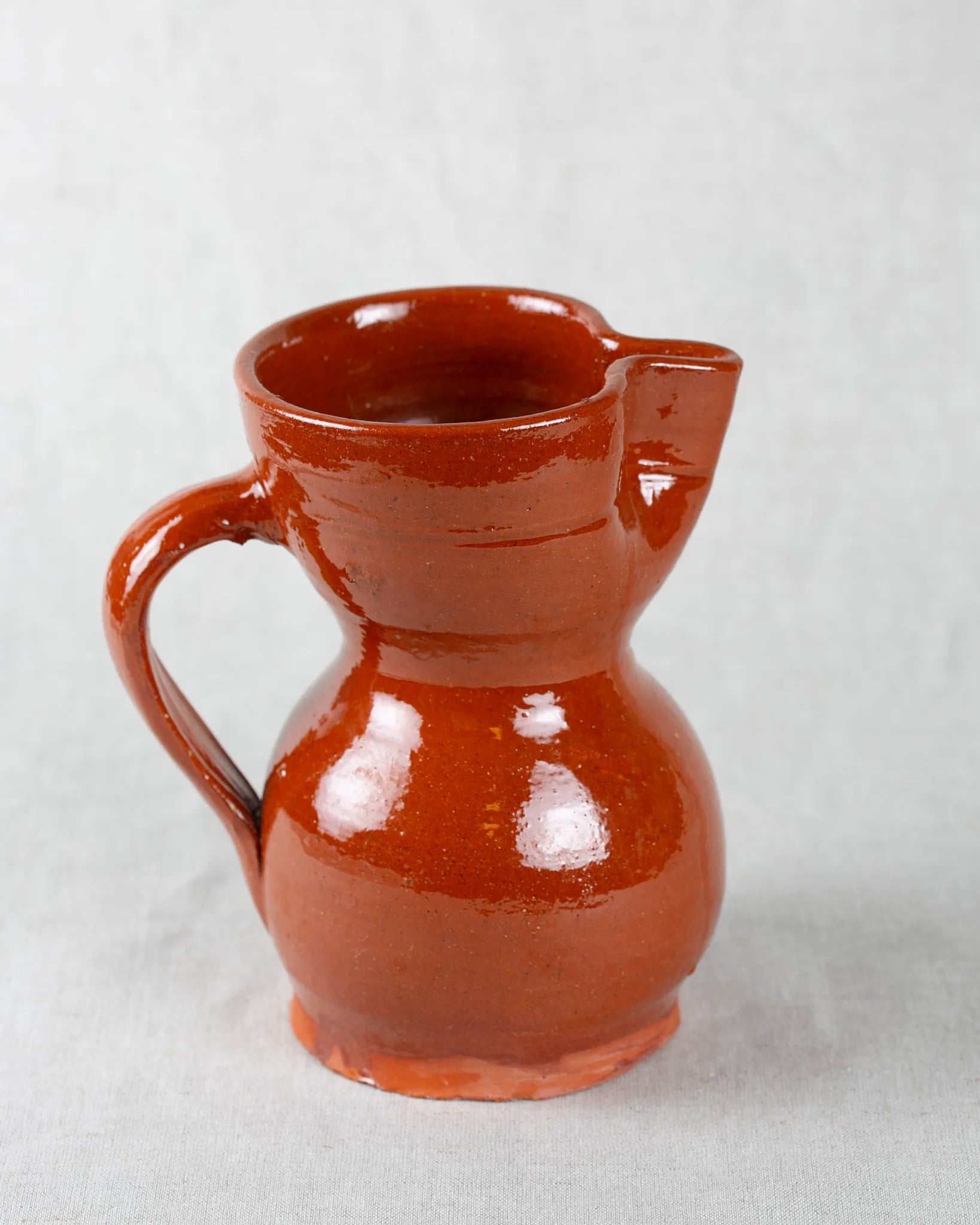 kanne-braun-handmade-töpferware-ton