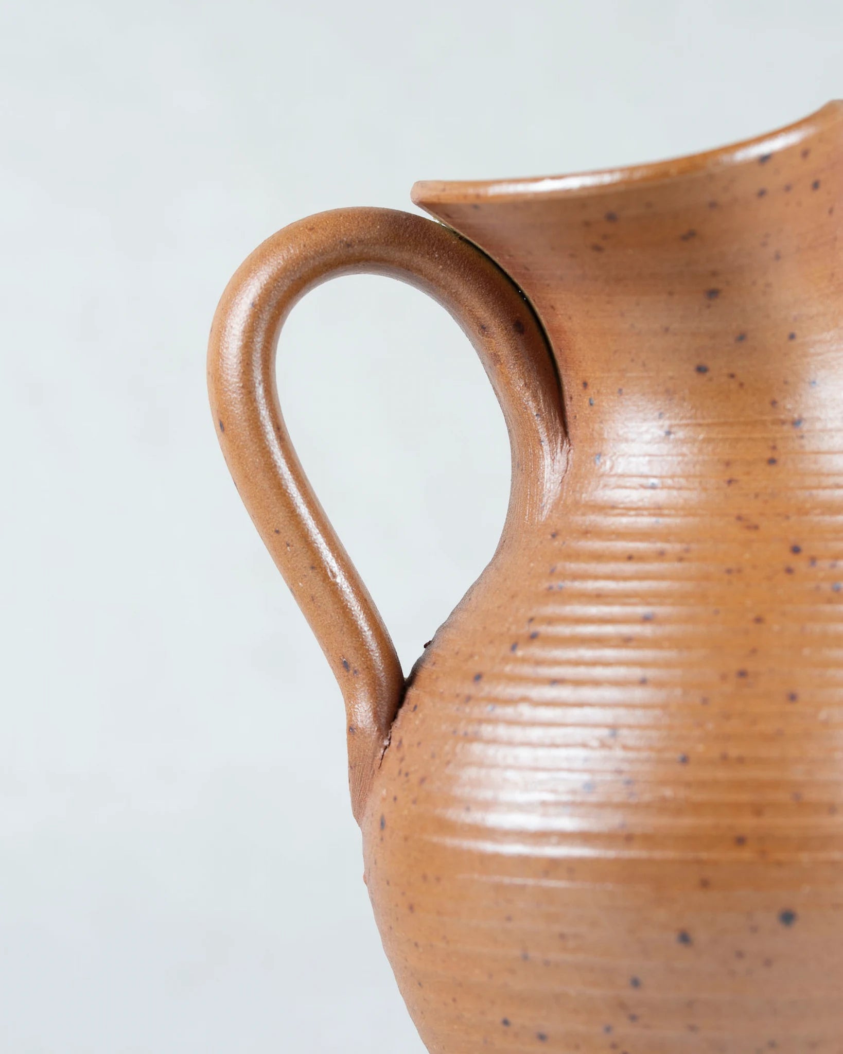 keramik-keramik-kanne-krug-braun-ausguss-vintage-west-germany