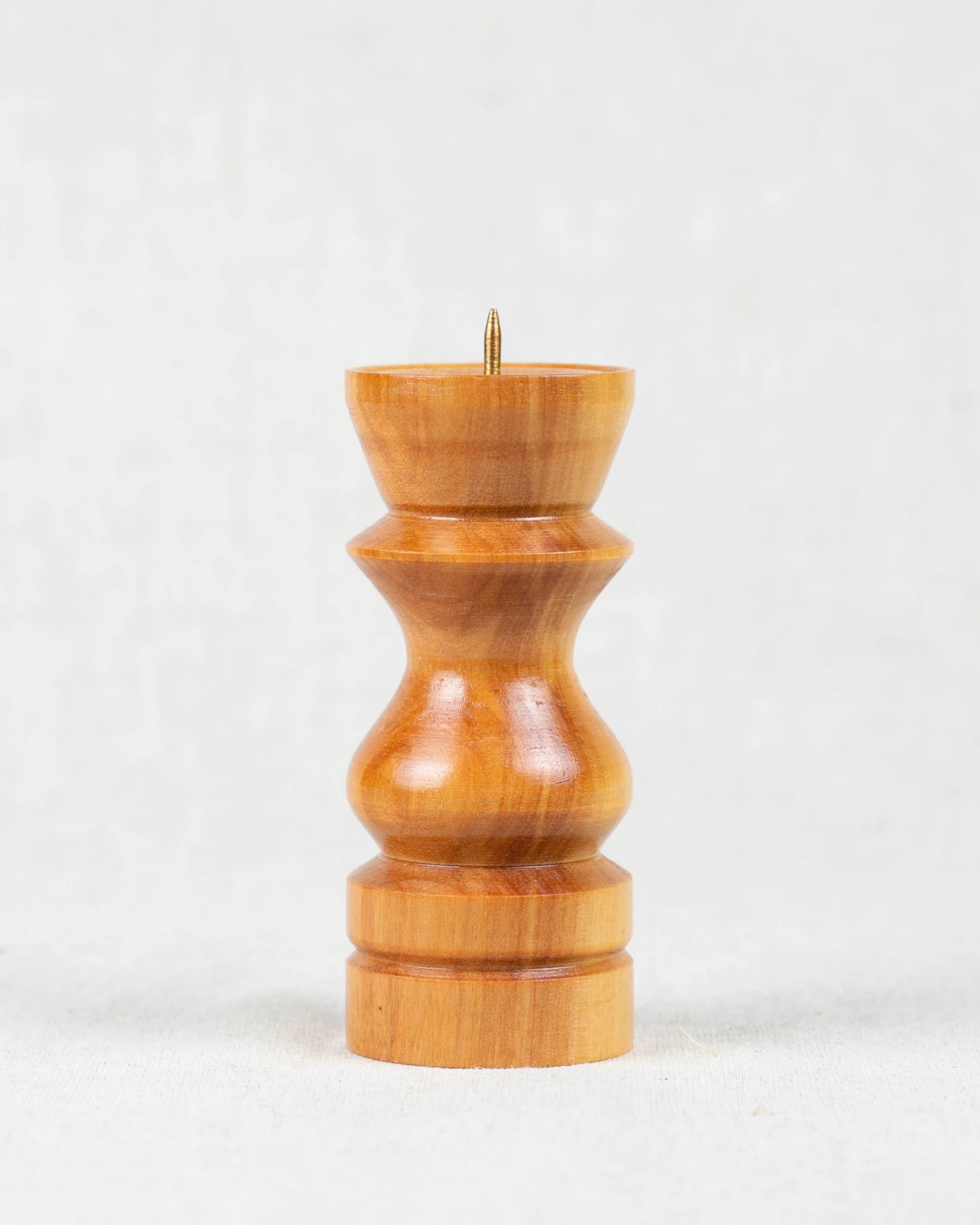 kerzenständer-gedrechselt-holz-kerzenhalter-vintage