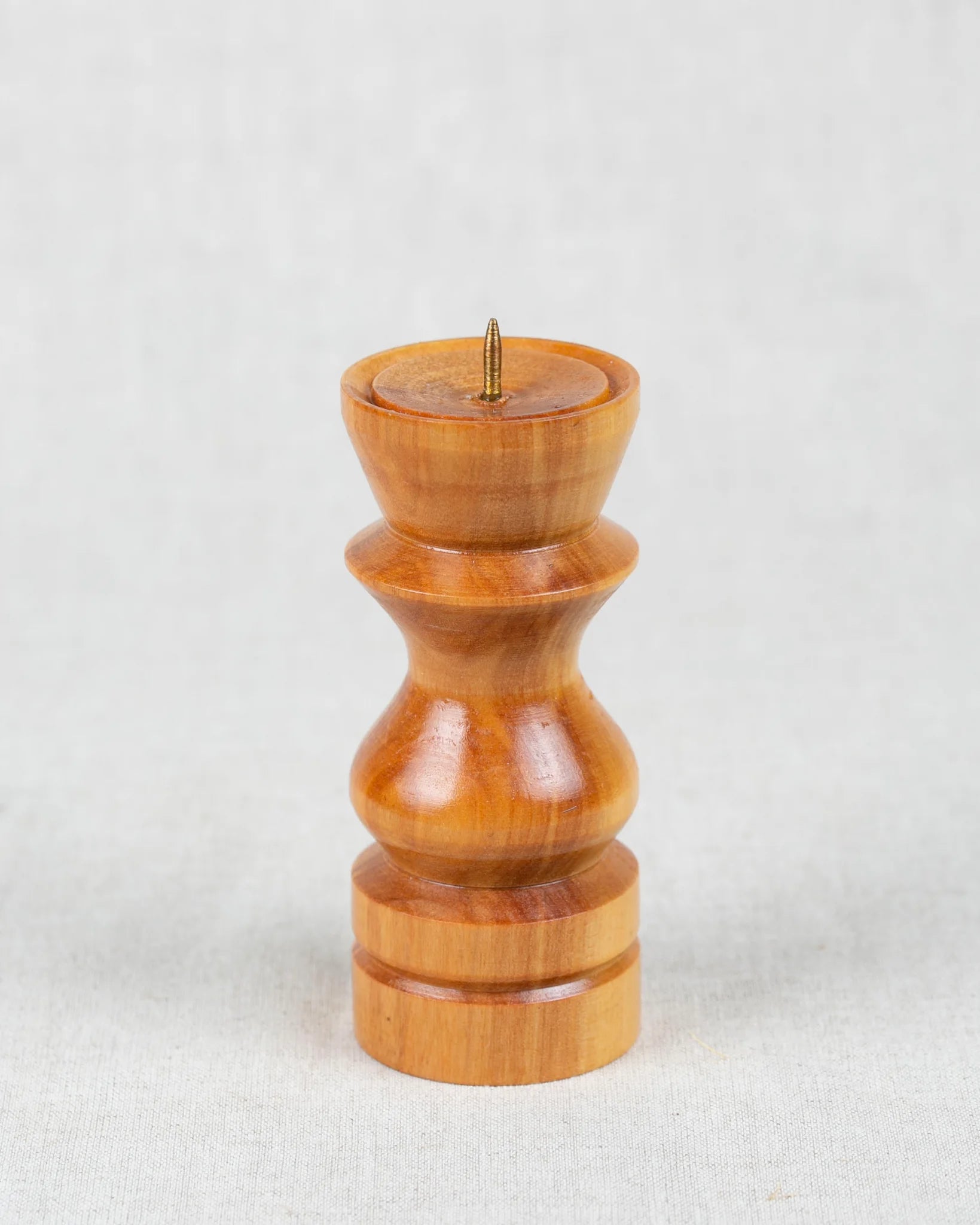 kerzenständer-gedrechselt-holz-kerzenhalter-vintage