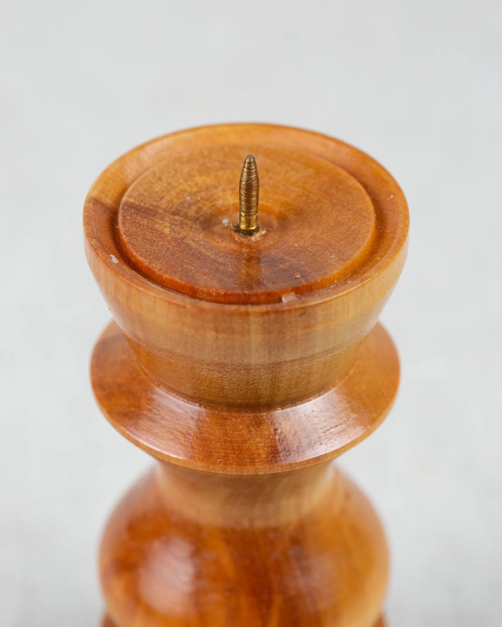 kerzenständer-gedrechselt-holz-kerzenhalter-vintage