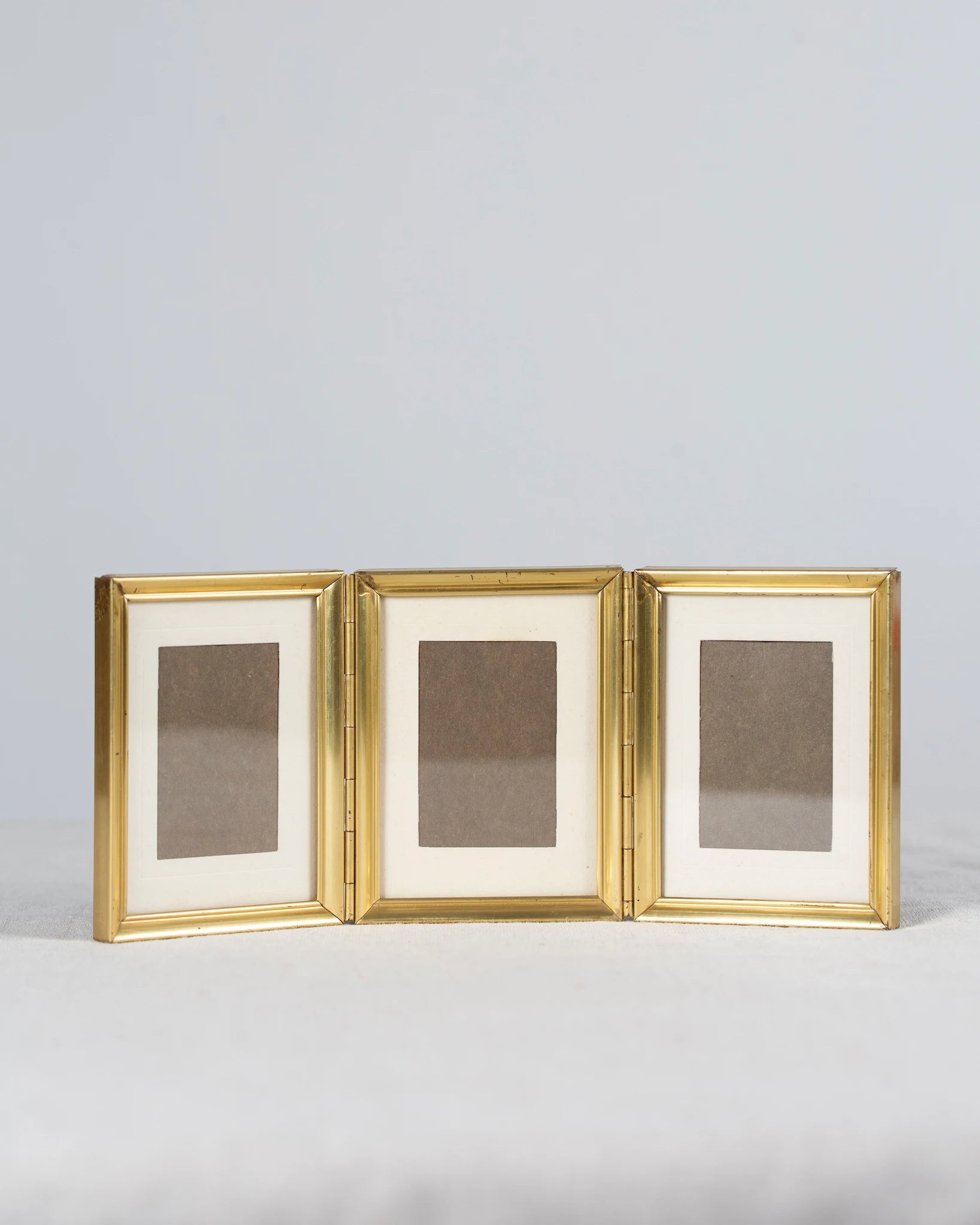messing-rahmen-dreifach-bilderrahmen-vintage-klappbar-gold
