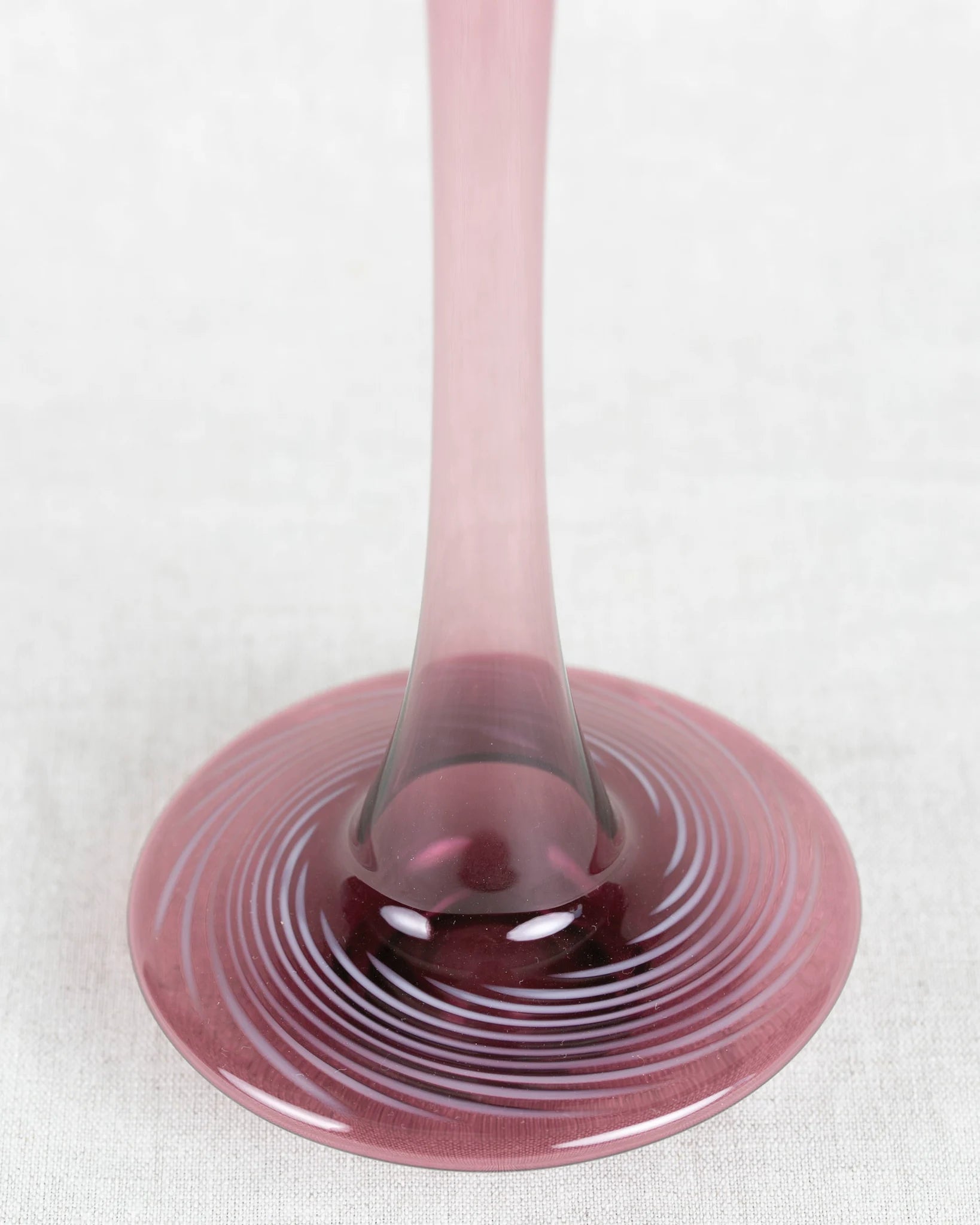 rauchglas-vase-lila-langhals-vintage