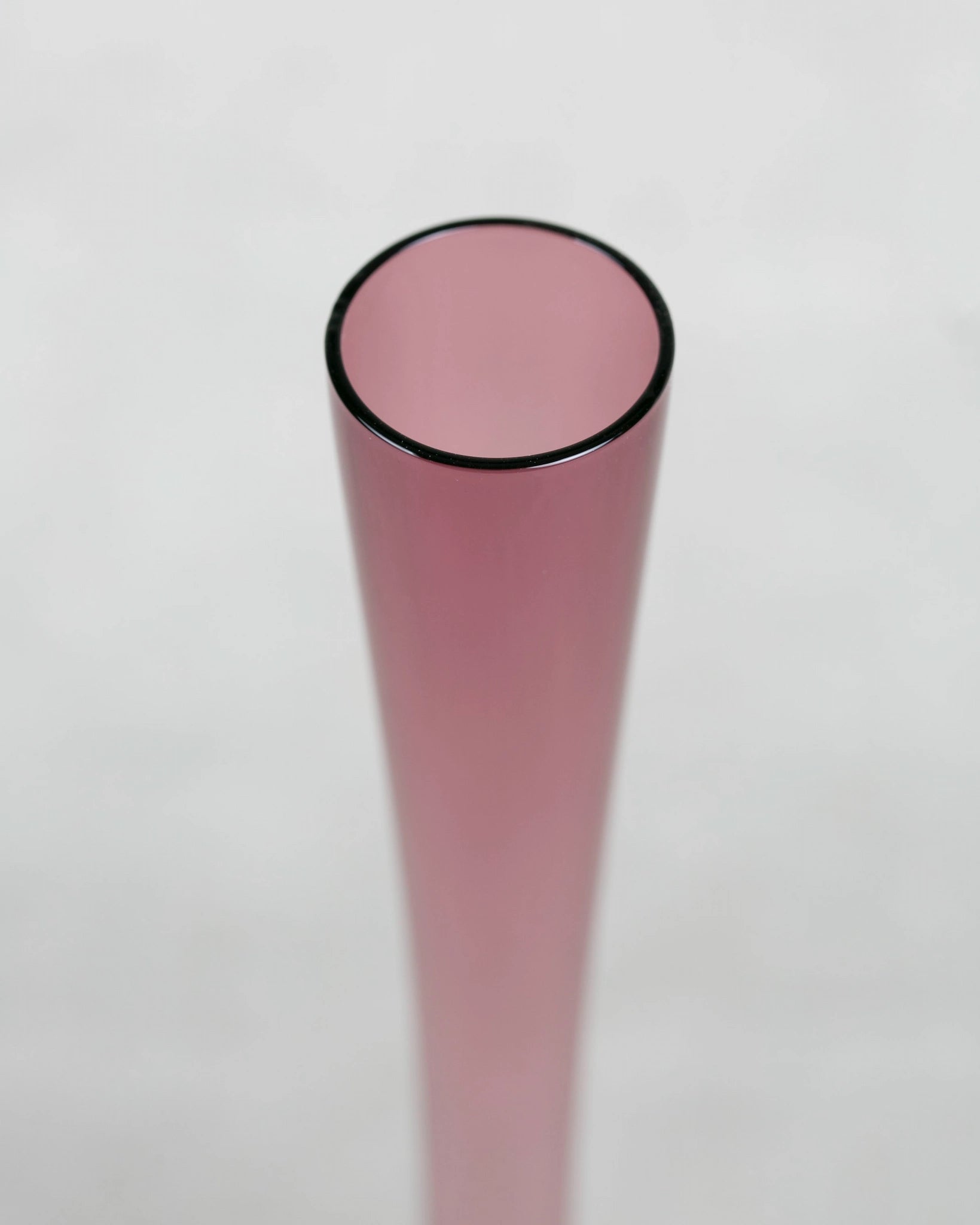 rauchglas-vase-lila-langhals-vintage