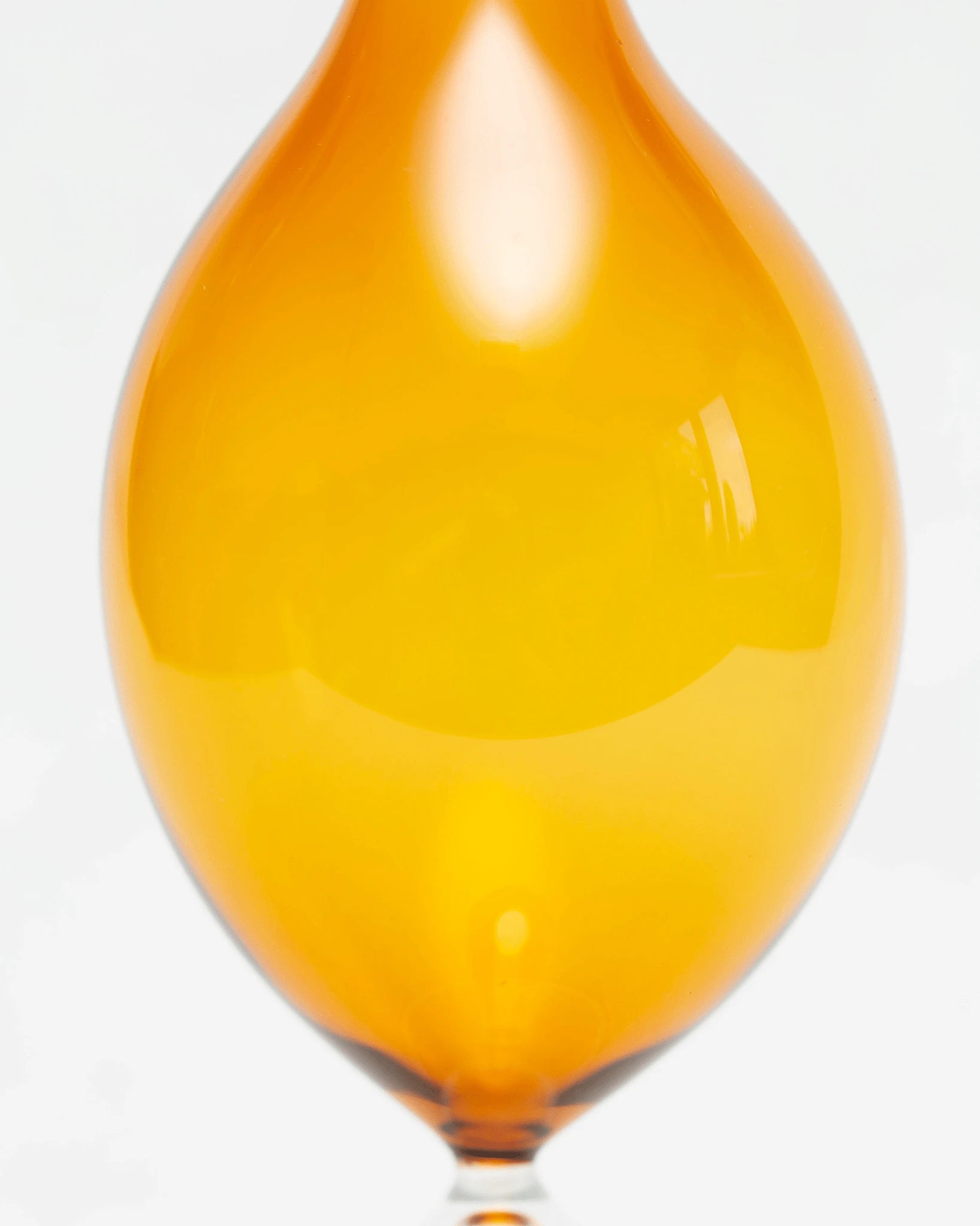 rauchglas-vase-rüschen-orange-bernsteinfarben-glasvase-ddr-vintage