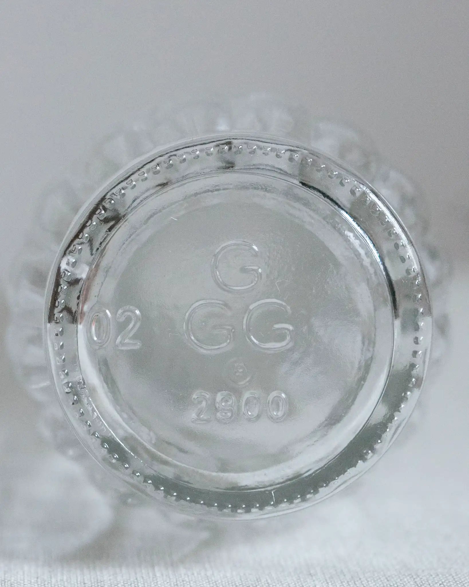 schmale-gerippte-vase-glas-vintage