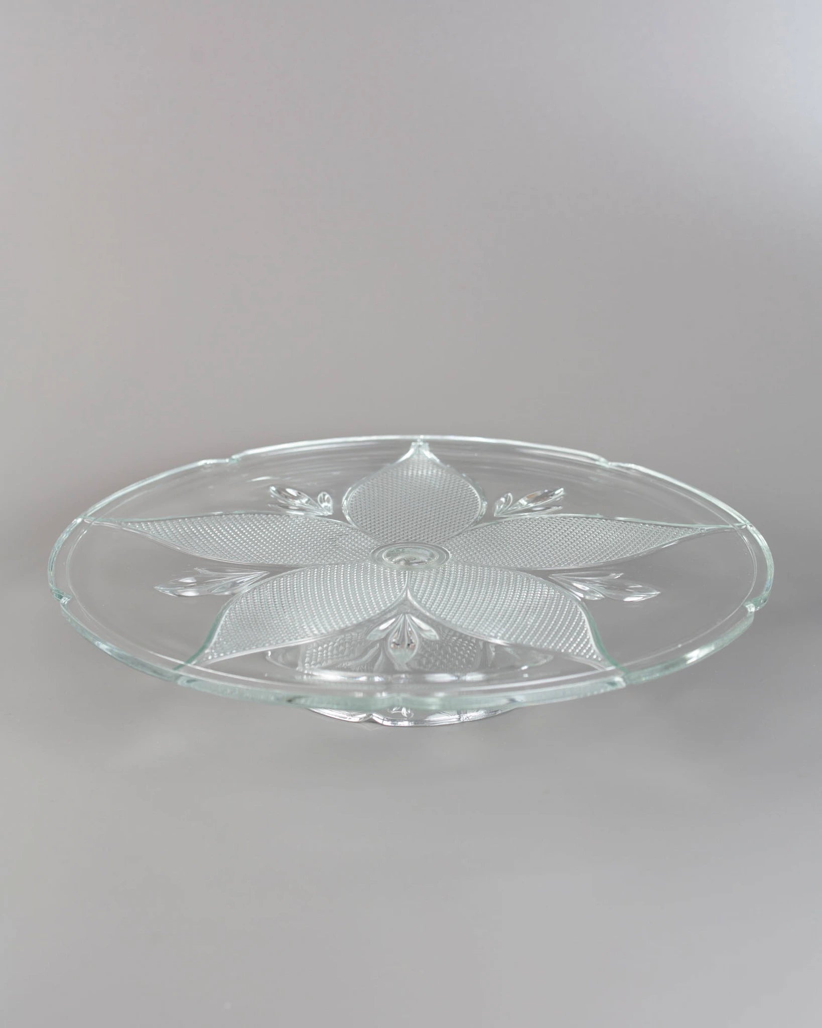 tortenplatte-glas-blüte-platte-blütenmotiv-vintage