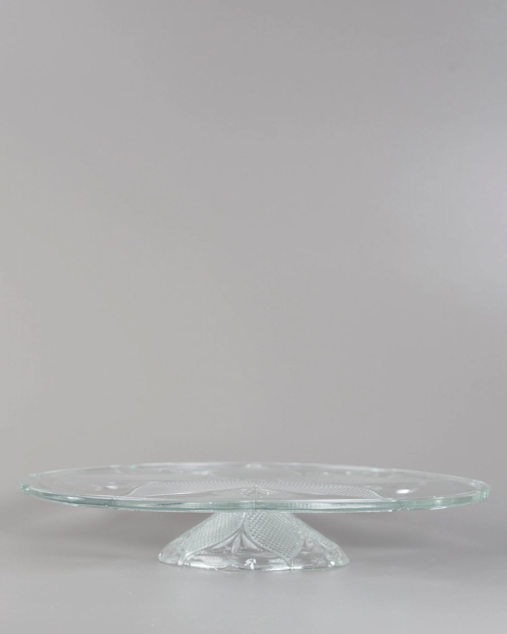 tortenplatte-glas-blüte-platte-blütenmotiv-vintage