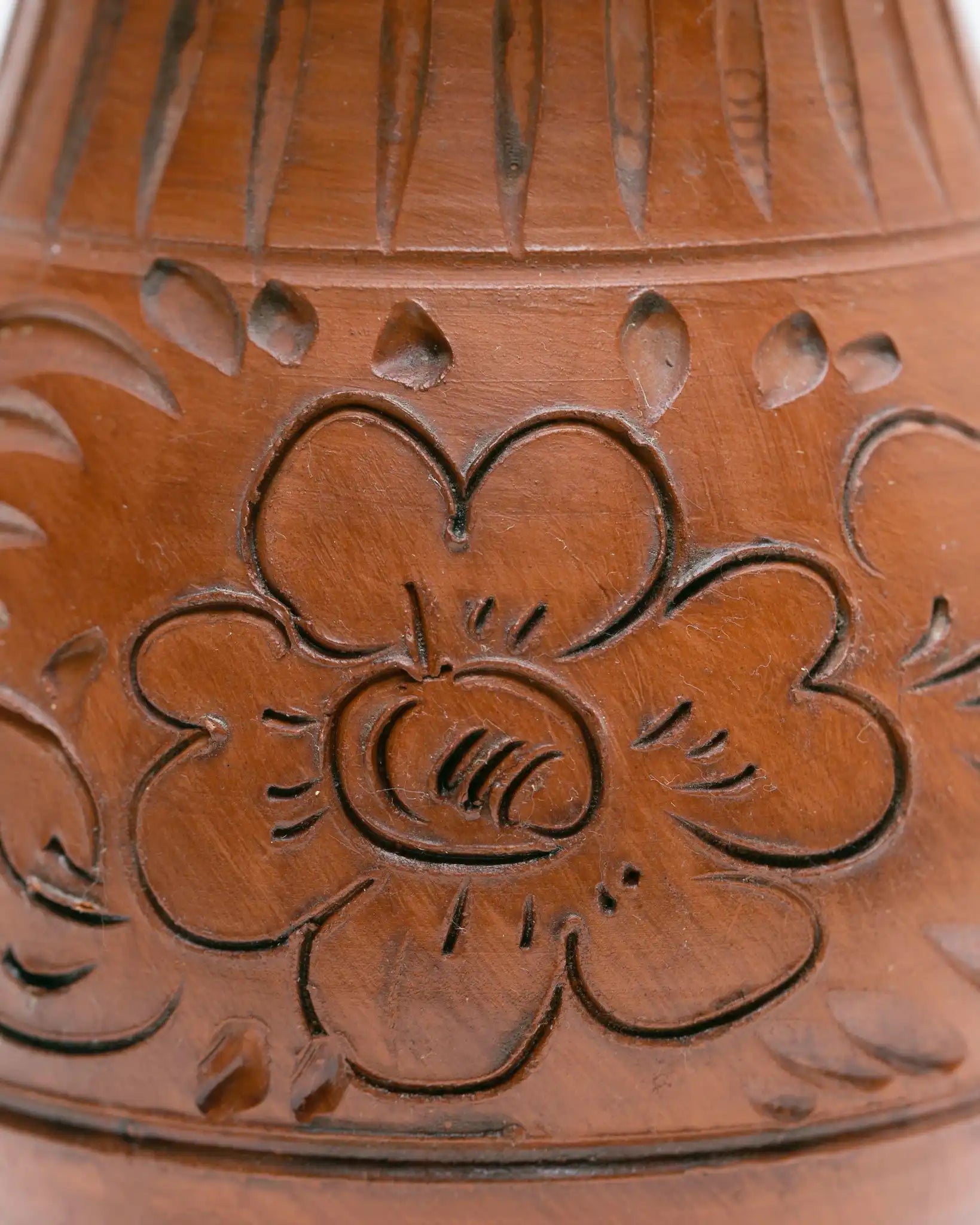 vase-handmade-keramik-ton-gravur-vintage