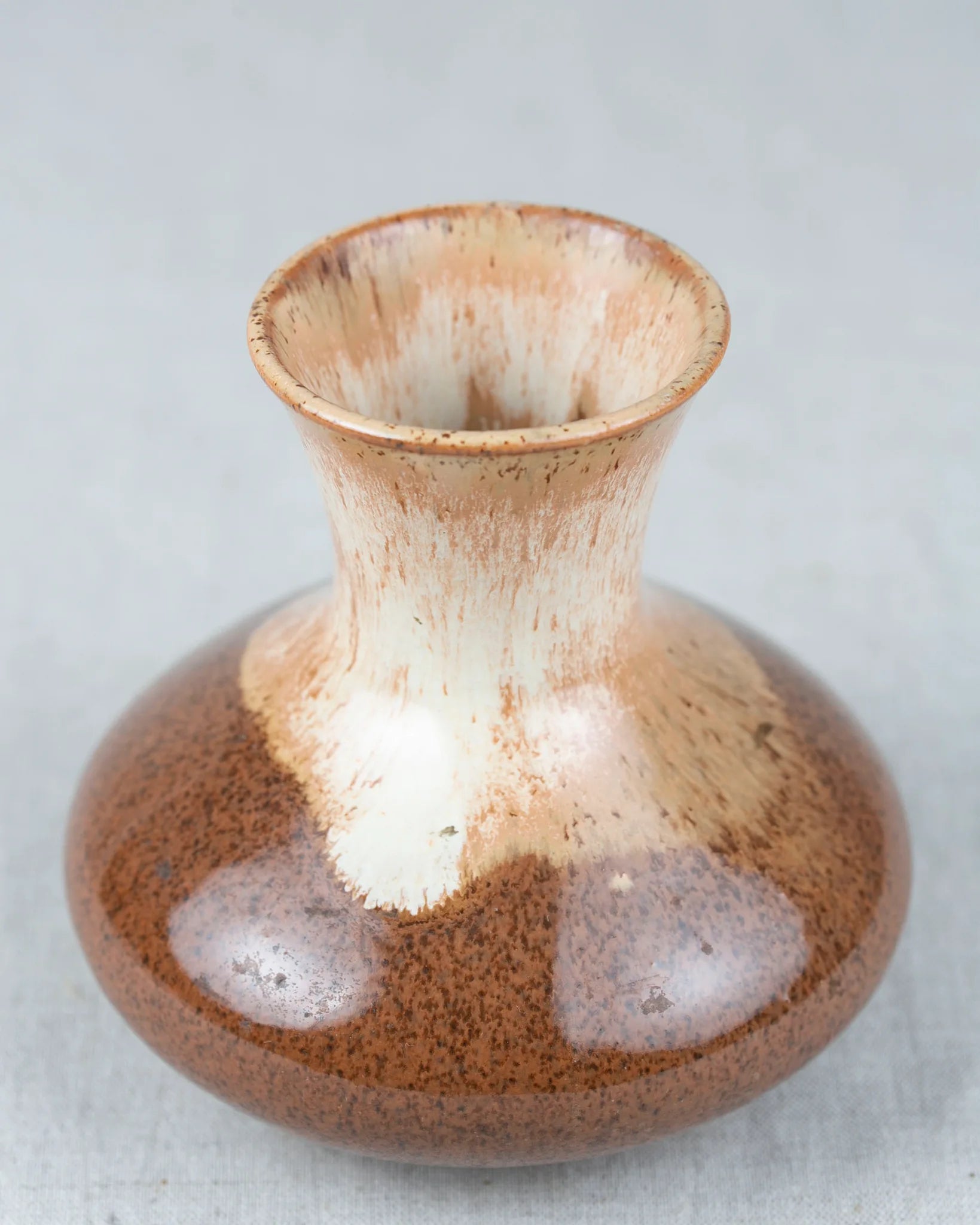 vase-keramik-keramikvase-braun-vintage-verlauf