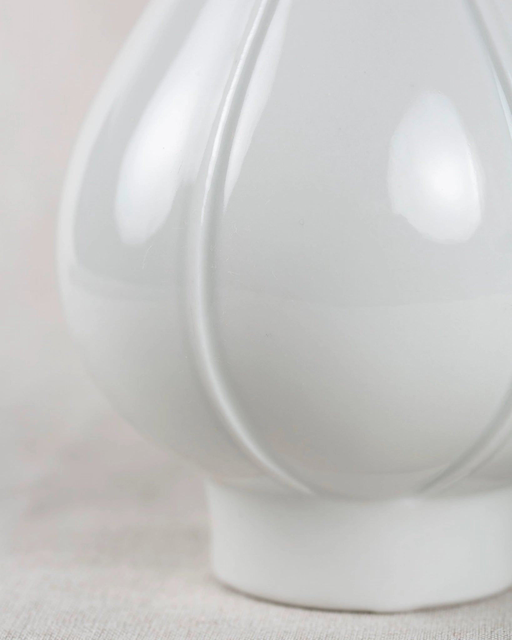 vase-porzellan-weiß-vintage