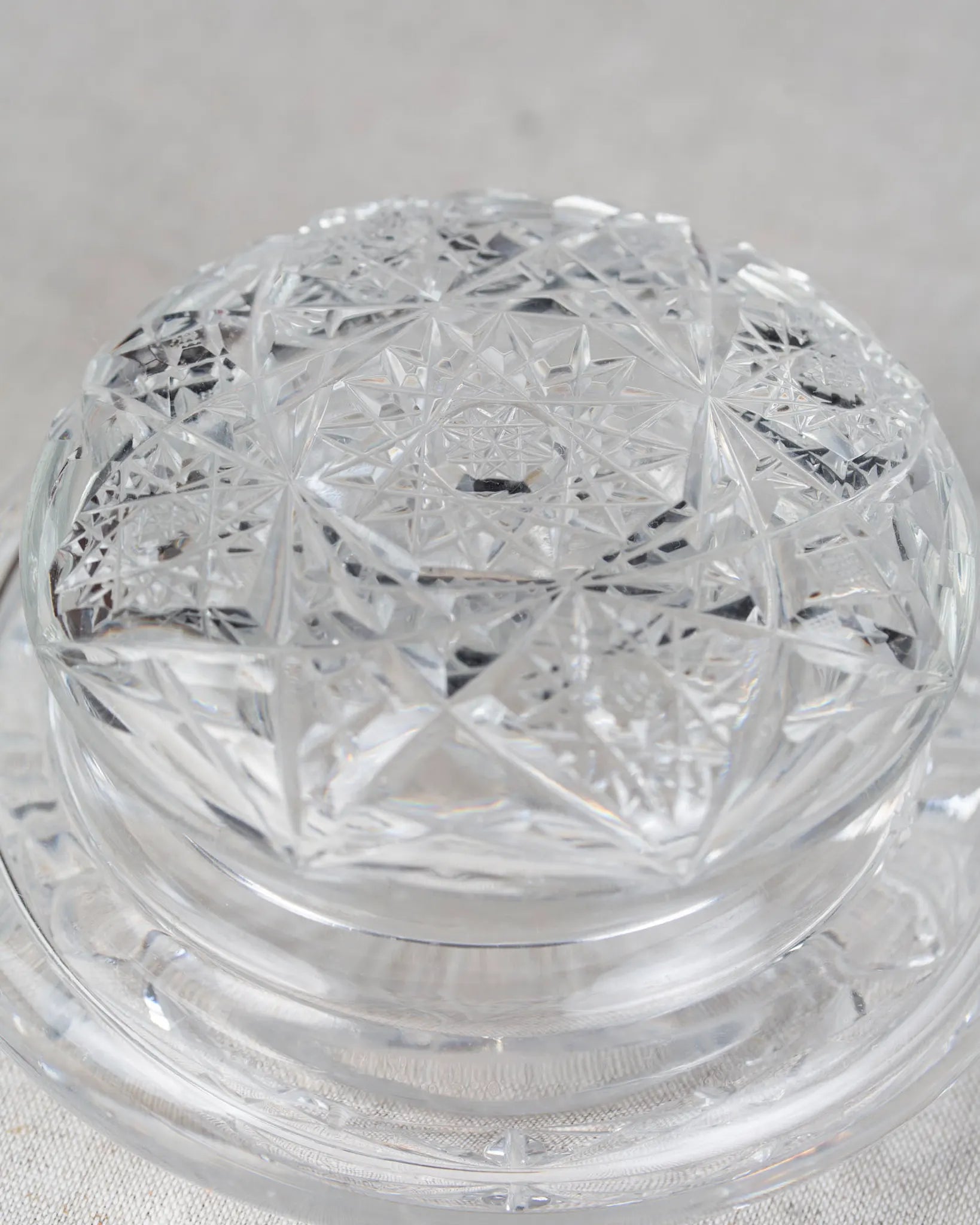vintage-kristall-deckeldose-dose-schmuckdose-schatulle-glas-art-deco