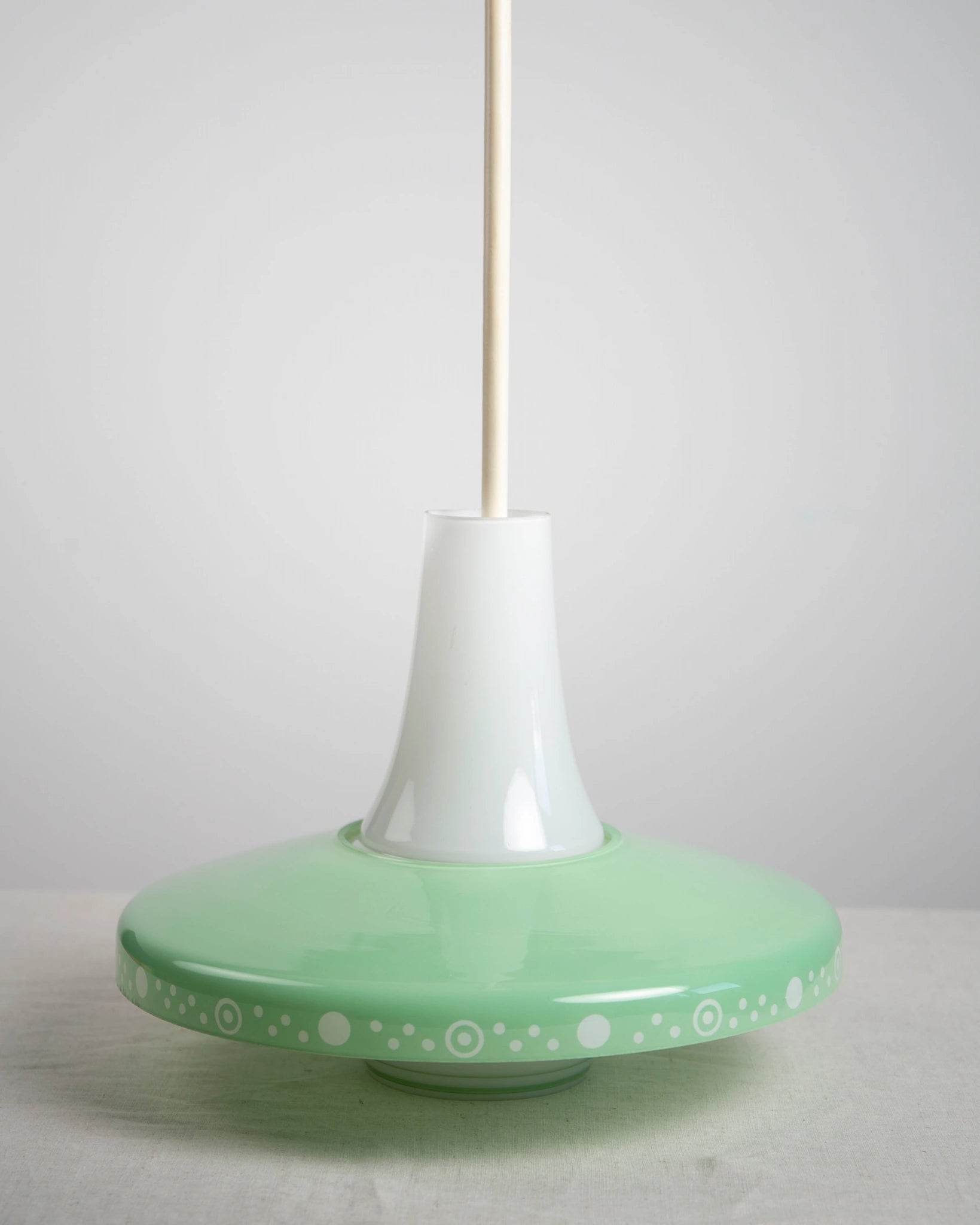 vintage-lampe-opalglas-pendelleuchte-hängelampe-lampe-70er-leuchte