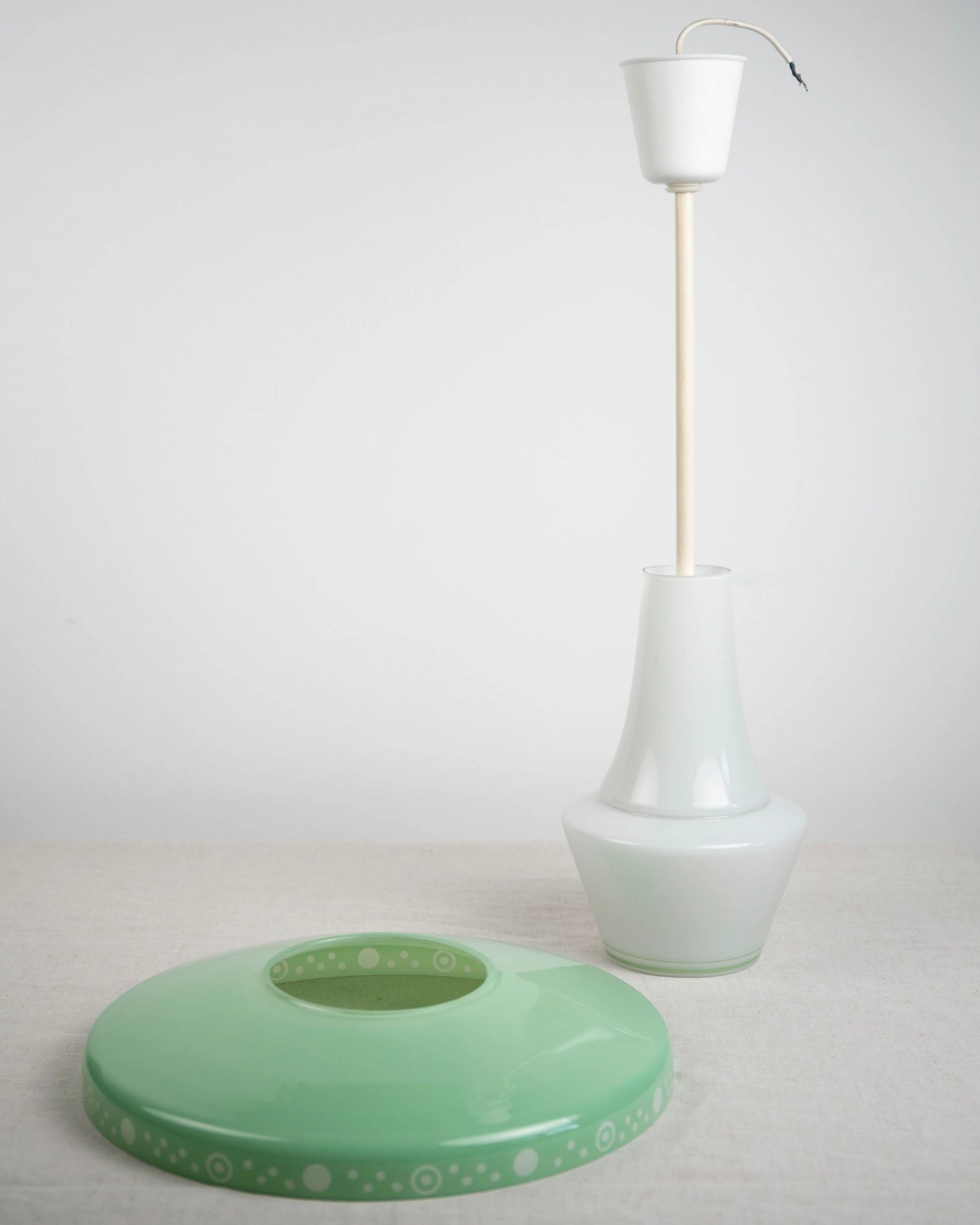 vintage-lampe-opalglas-pendelleuchte-hängelampe-lampe-70er-leuchte