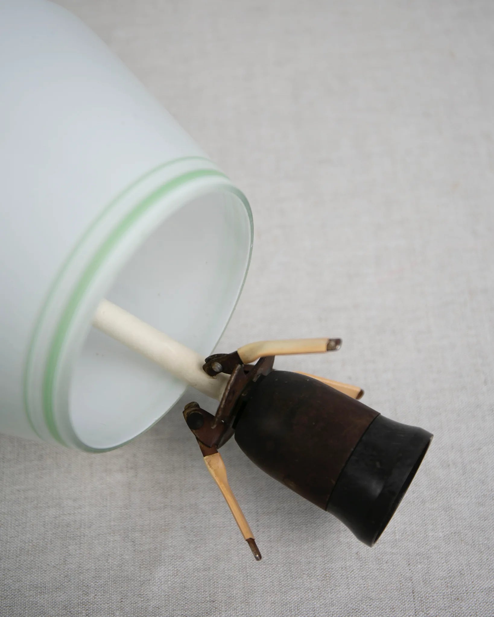 vintage-lampe-opalglas-pendelleuchte-hängelampe-lampe-70er-leuchte