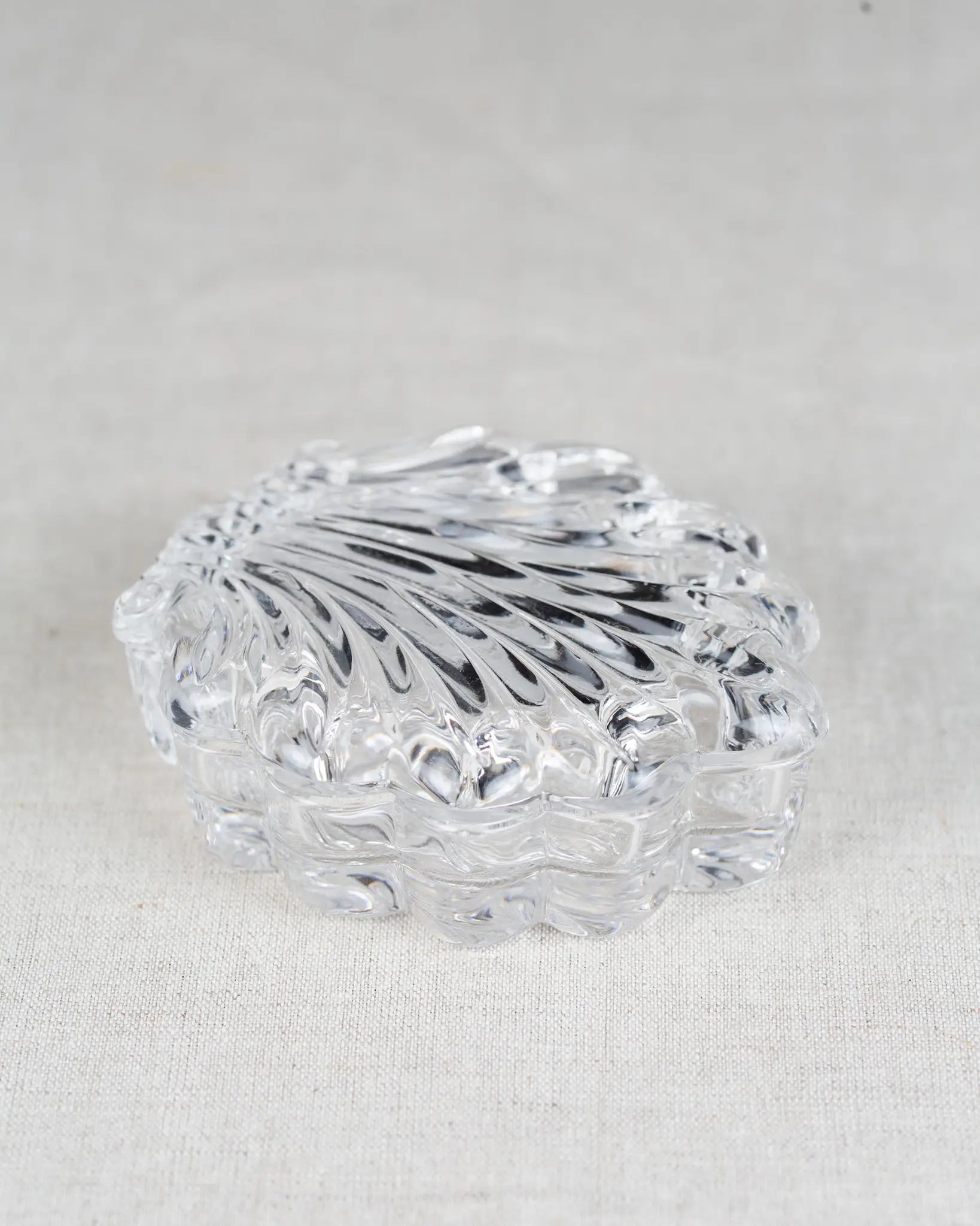 vintage-schmuckdose-art-deco-muschelförmig-bleikristall-glas