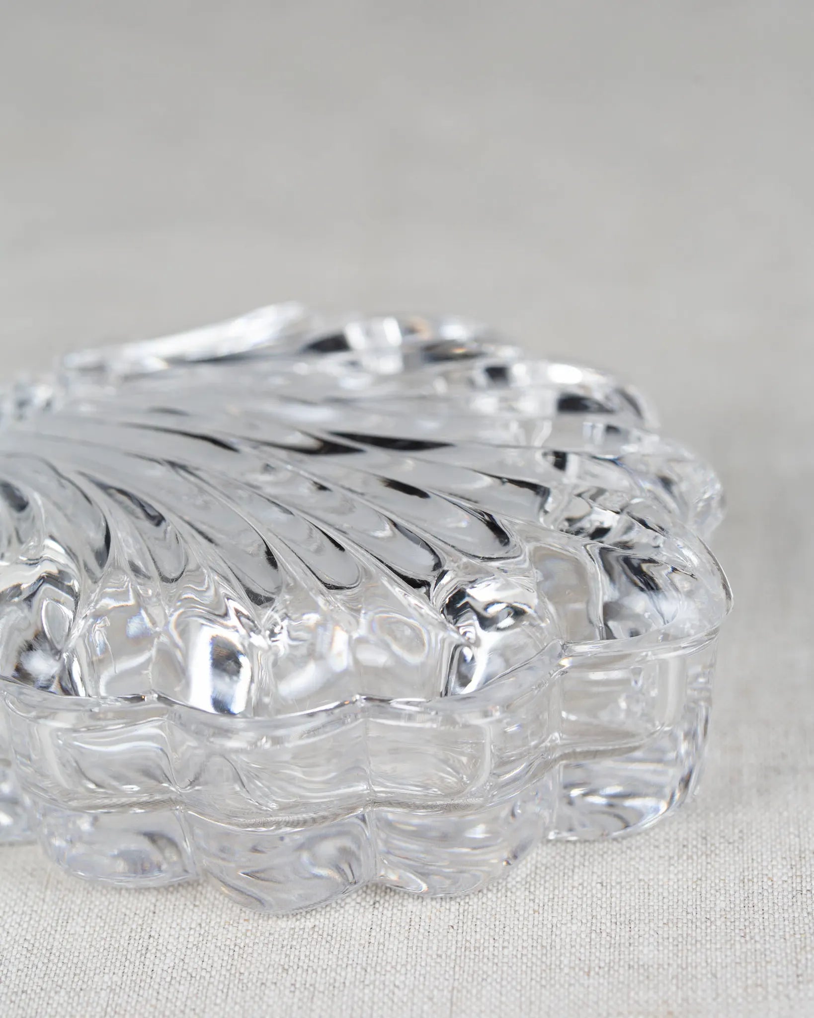 vintage-schmuckdose-art-deco-muschelförmig-bleikristall-glas