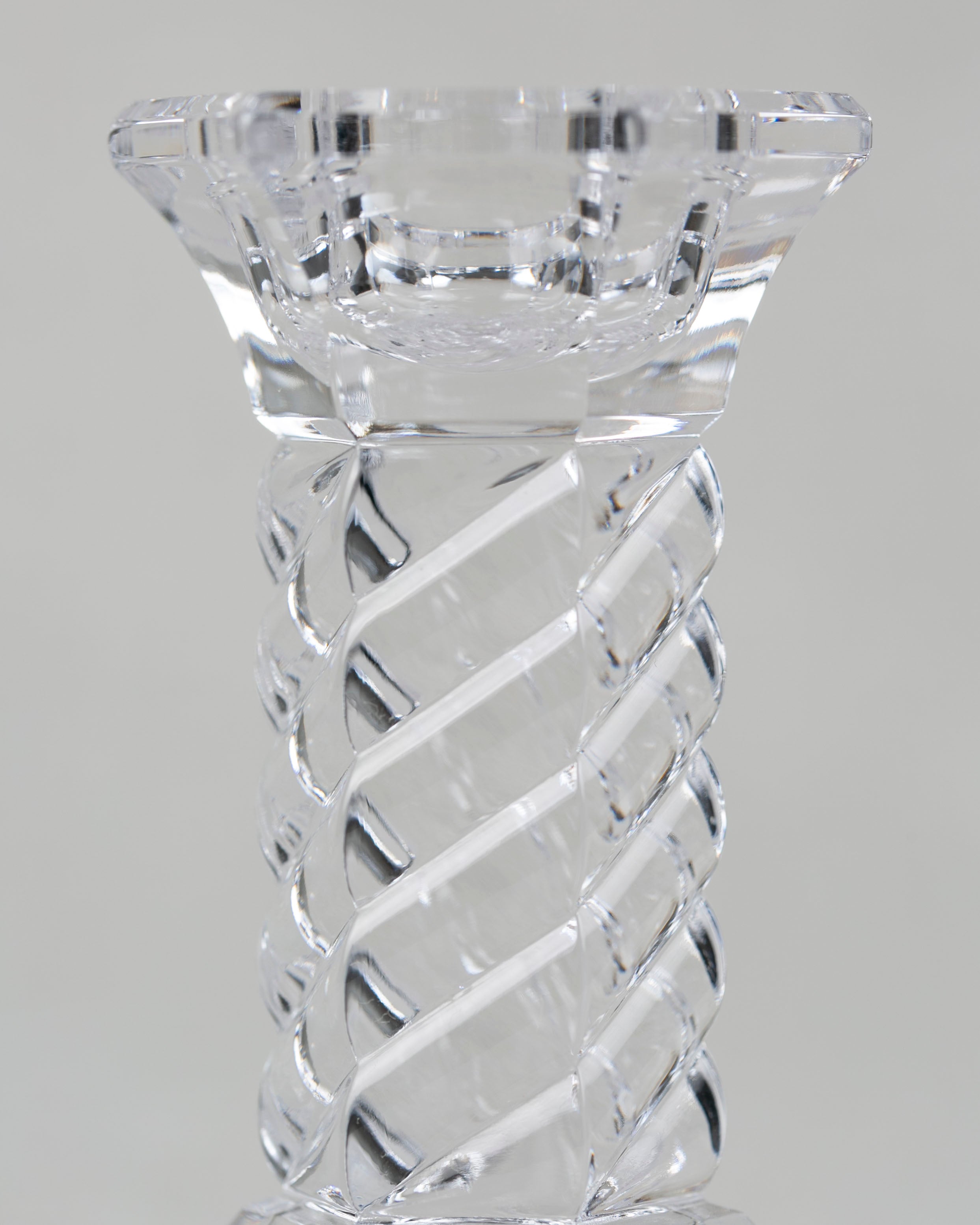 Edler Kerzenständer aus Glas