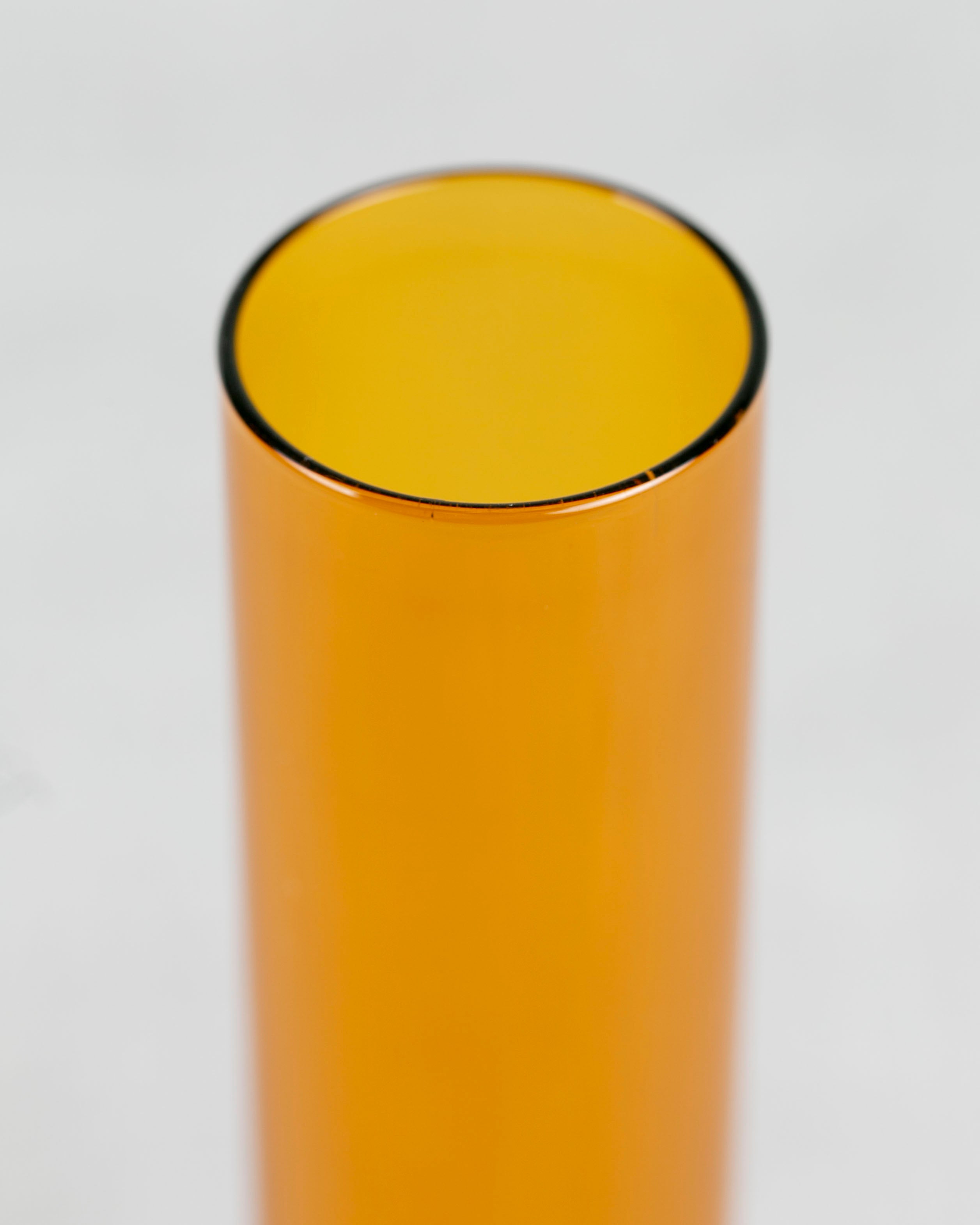 schmale bernsteinfarbene Glaskunst Vase
