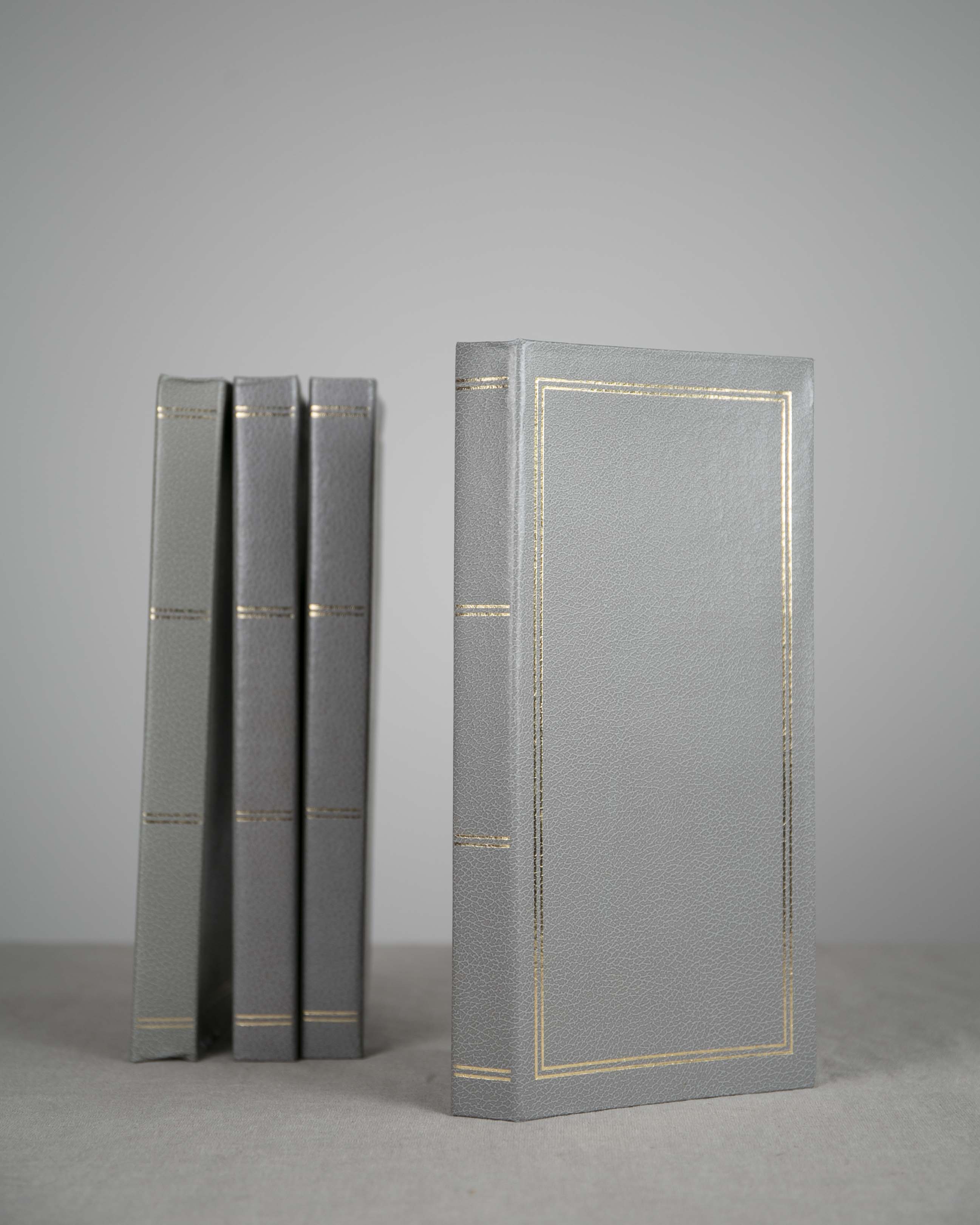 Set aus 4 Einsteckalben in Grau