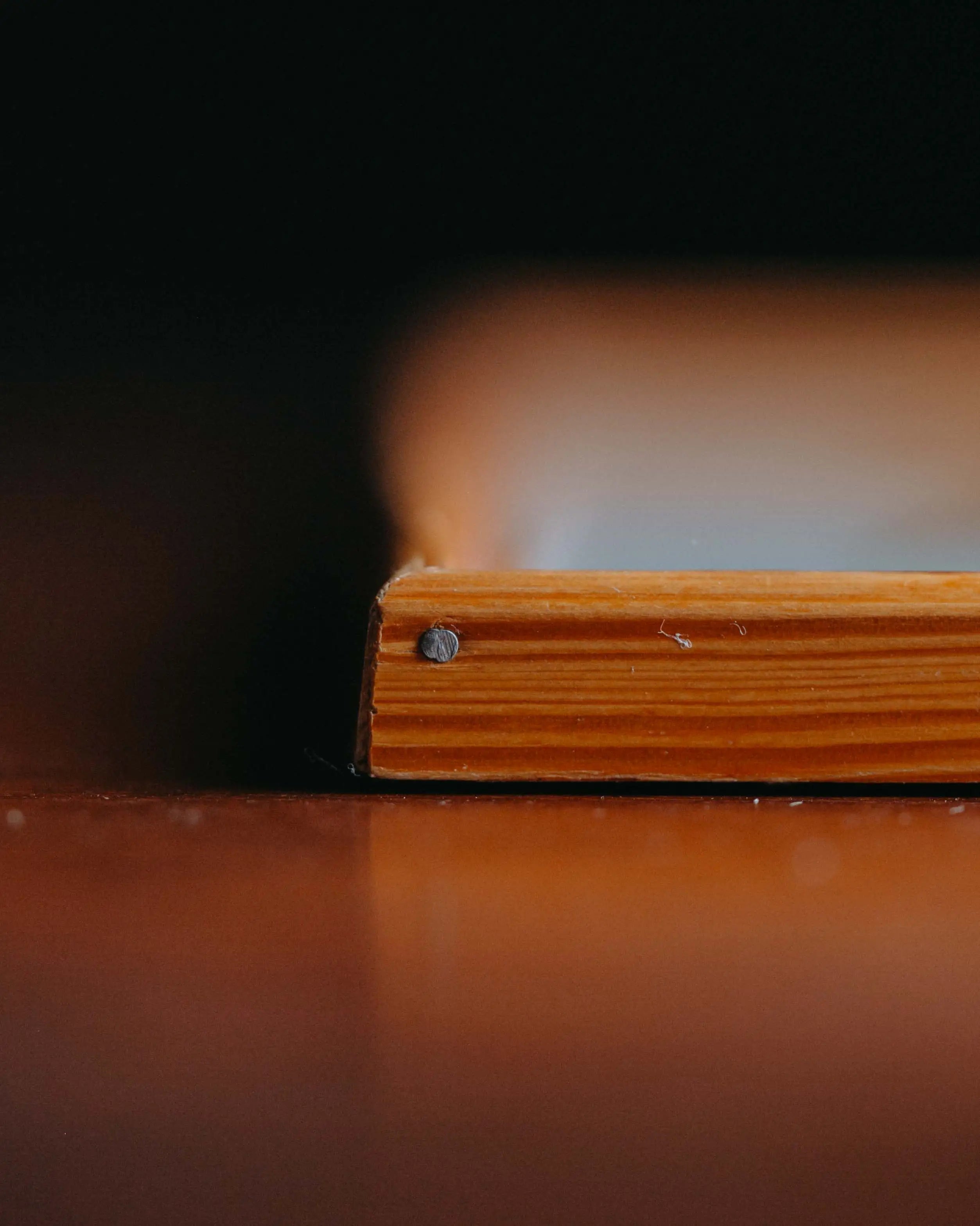 Detailansicht Rahmen Second-Hand Blumenbild gebraucht, ein Kunstwerk aus getrockneten Blumen zum Aufhaengen aus dem Duerer Haus Potsdam