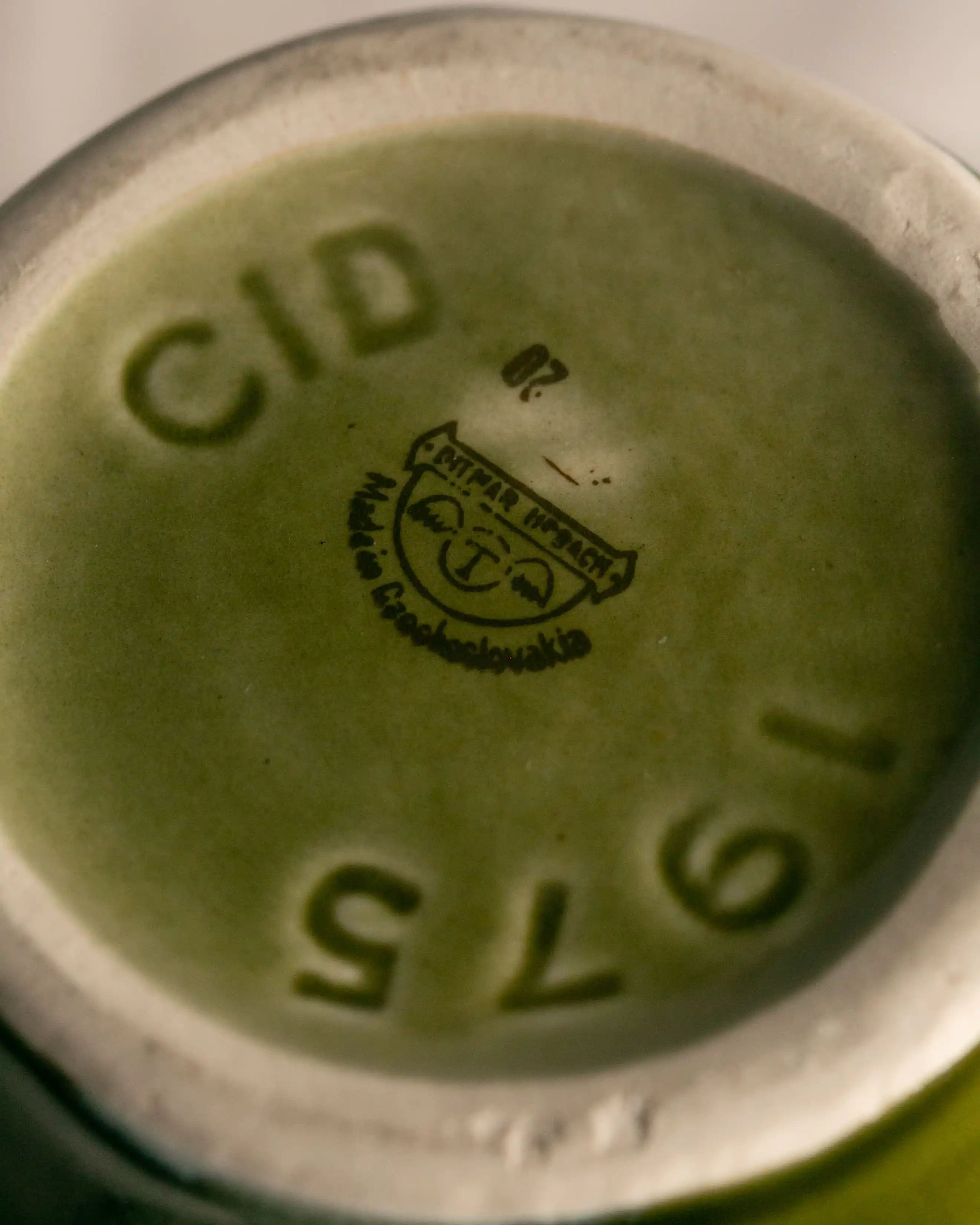 Midcentury Vase aus Keramik in grün von Ditmar Urbach