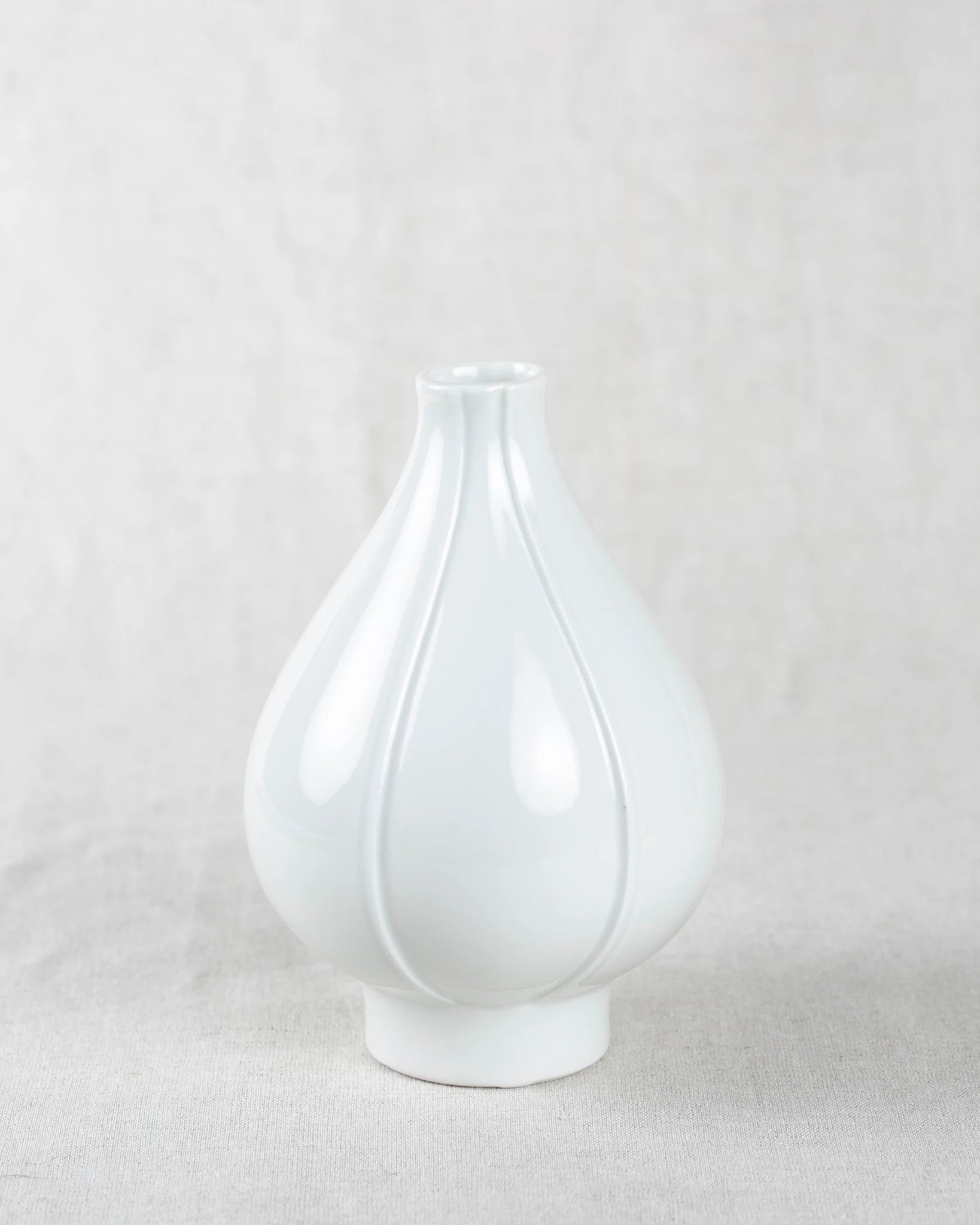 vase-porzellan-weiß-vintage