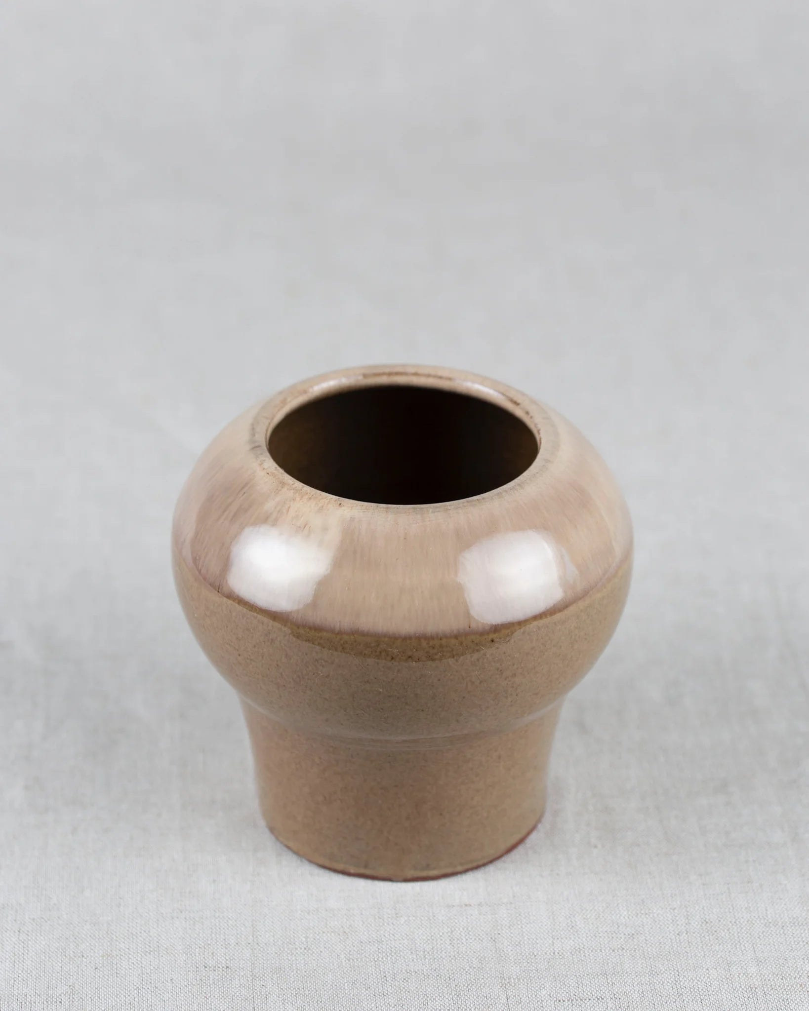 vase-verlauf-braun-keramik-vintage-bauchig