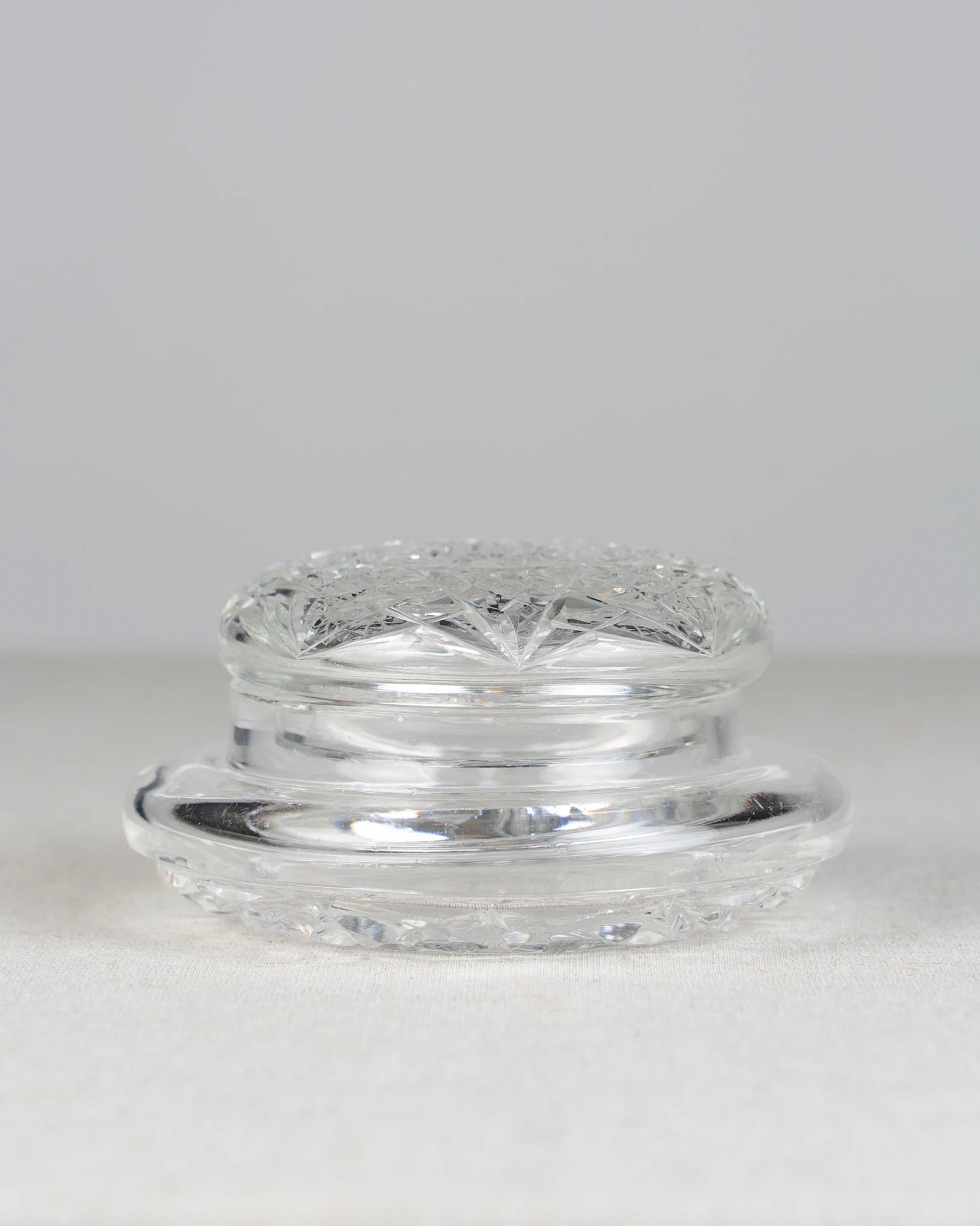 vintage-kristall-deckeldose-dose-schmuckdose-schatulle-glas-art-deco