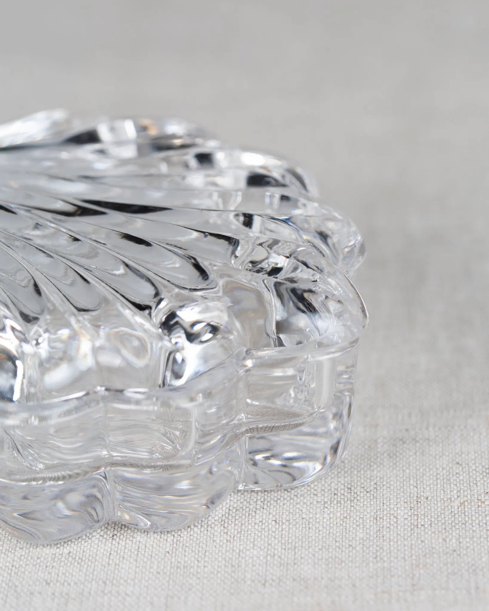 vintage-schmuckdose-art-deco-muschelförmig-bleikristall-glas
