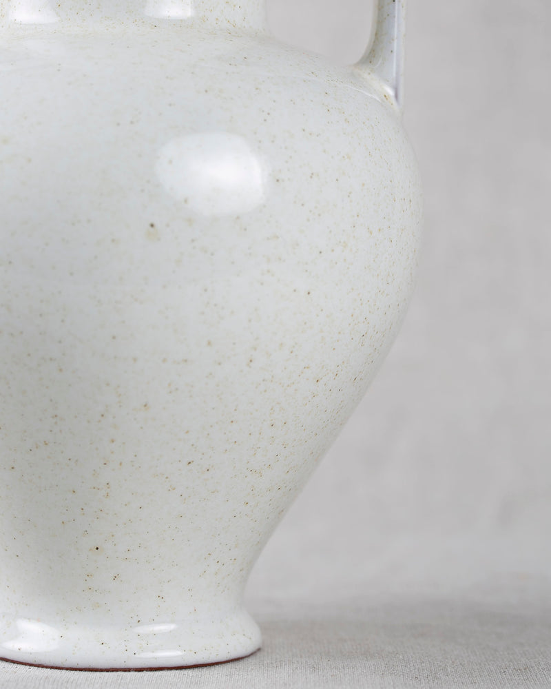 Graue Keramik Vase mit Henkeln