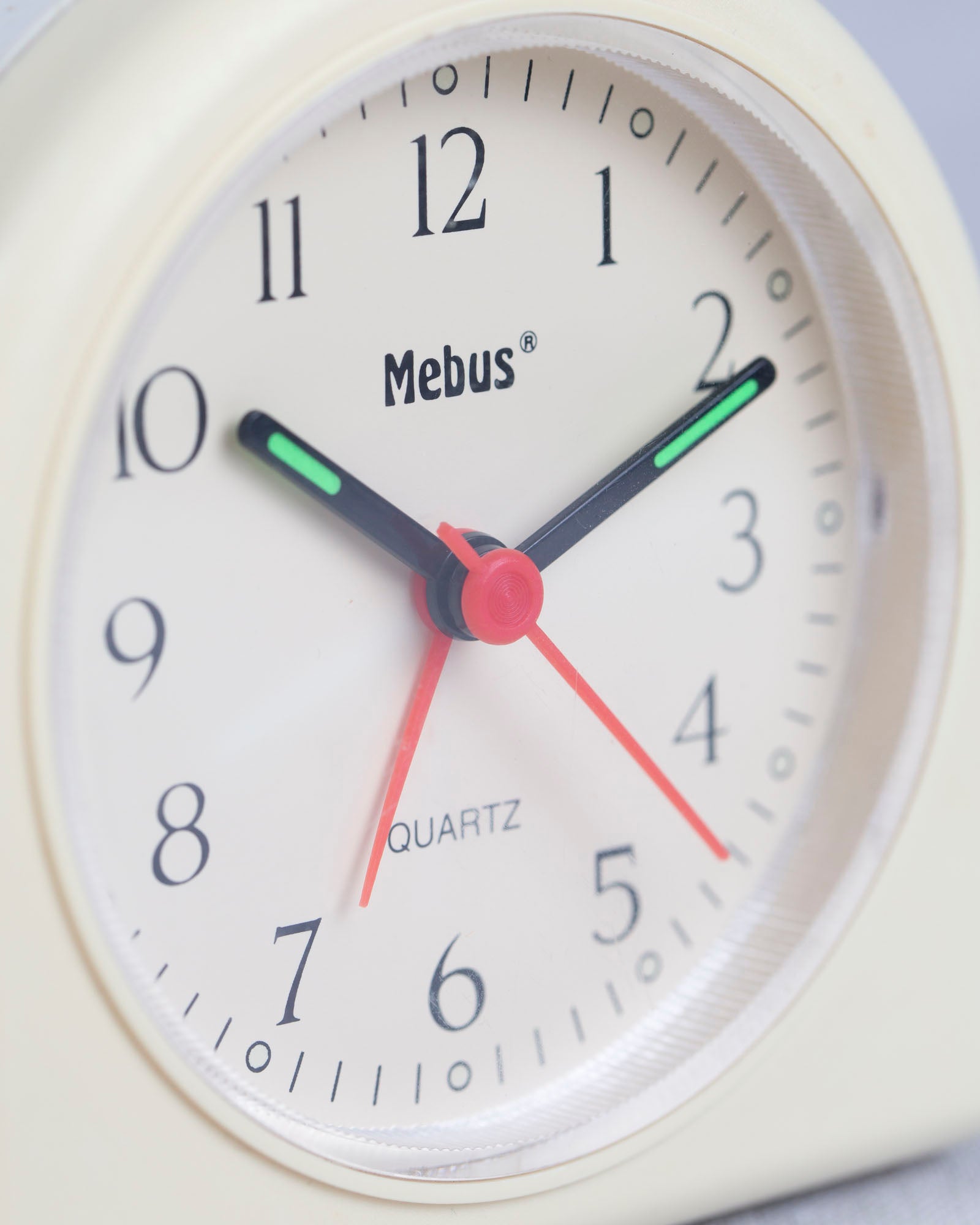 Vintage Mebus Wecker Uhr in Beige