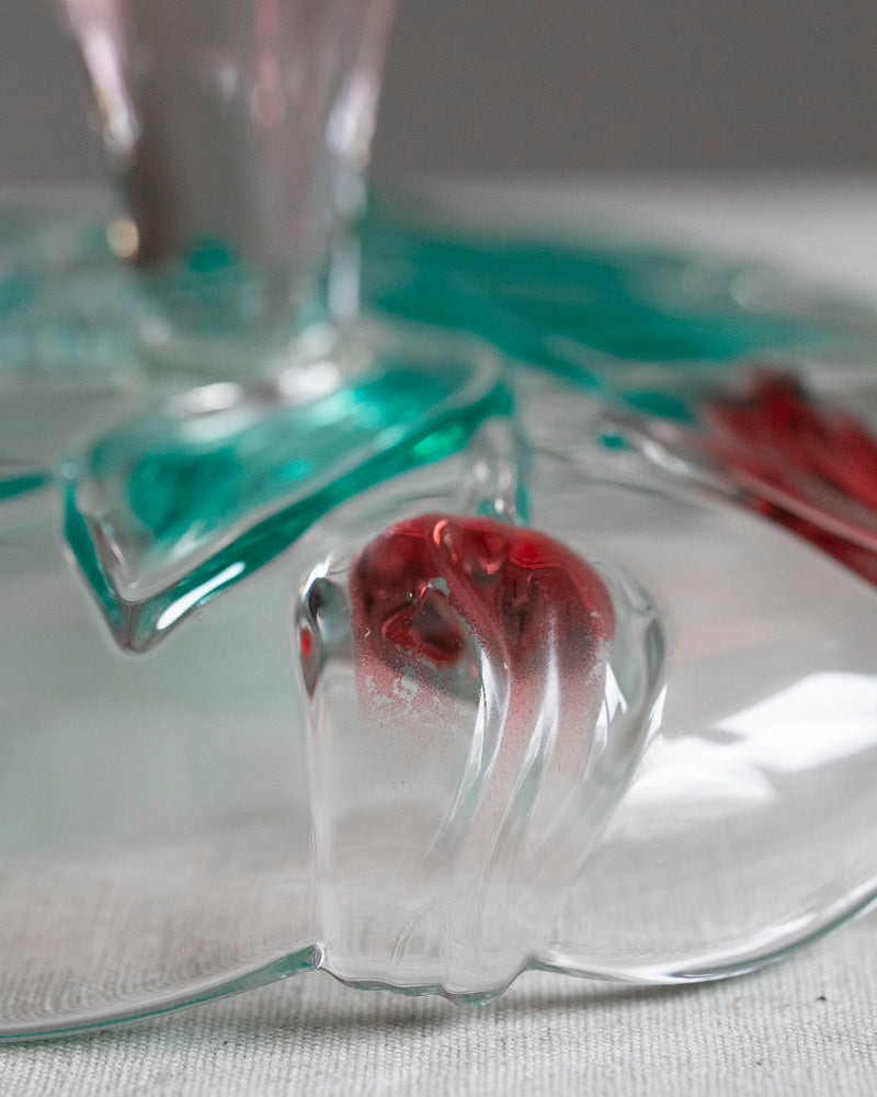Glasschale mit Tulpenverzierung