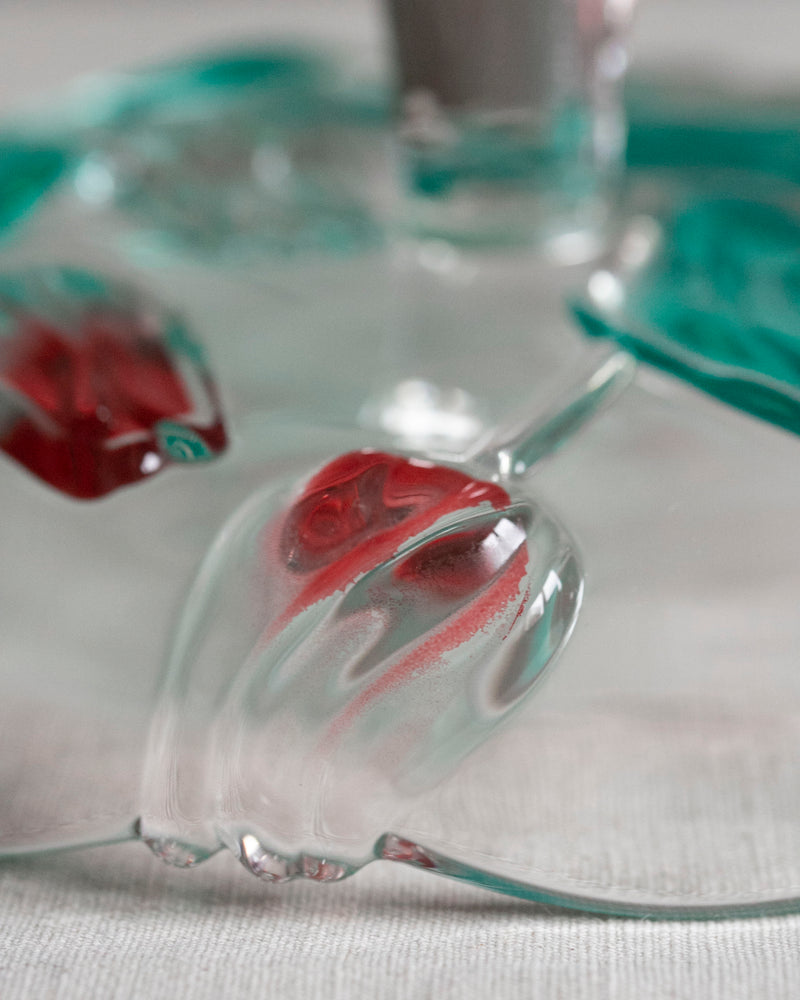 Glasschale mit Tulpenverzierung